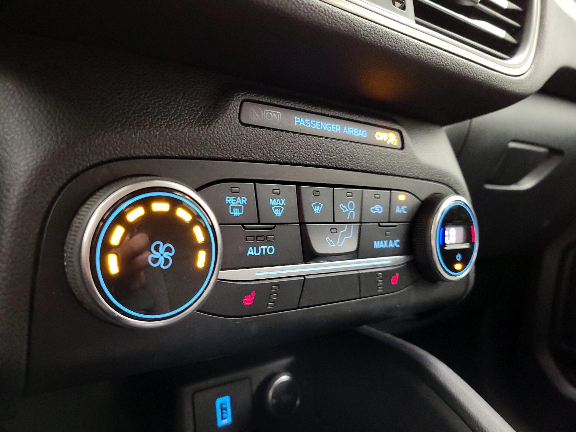 Thumbnail: 2020 Ford Escape - 16