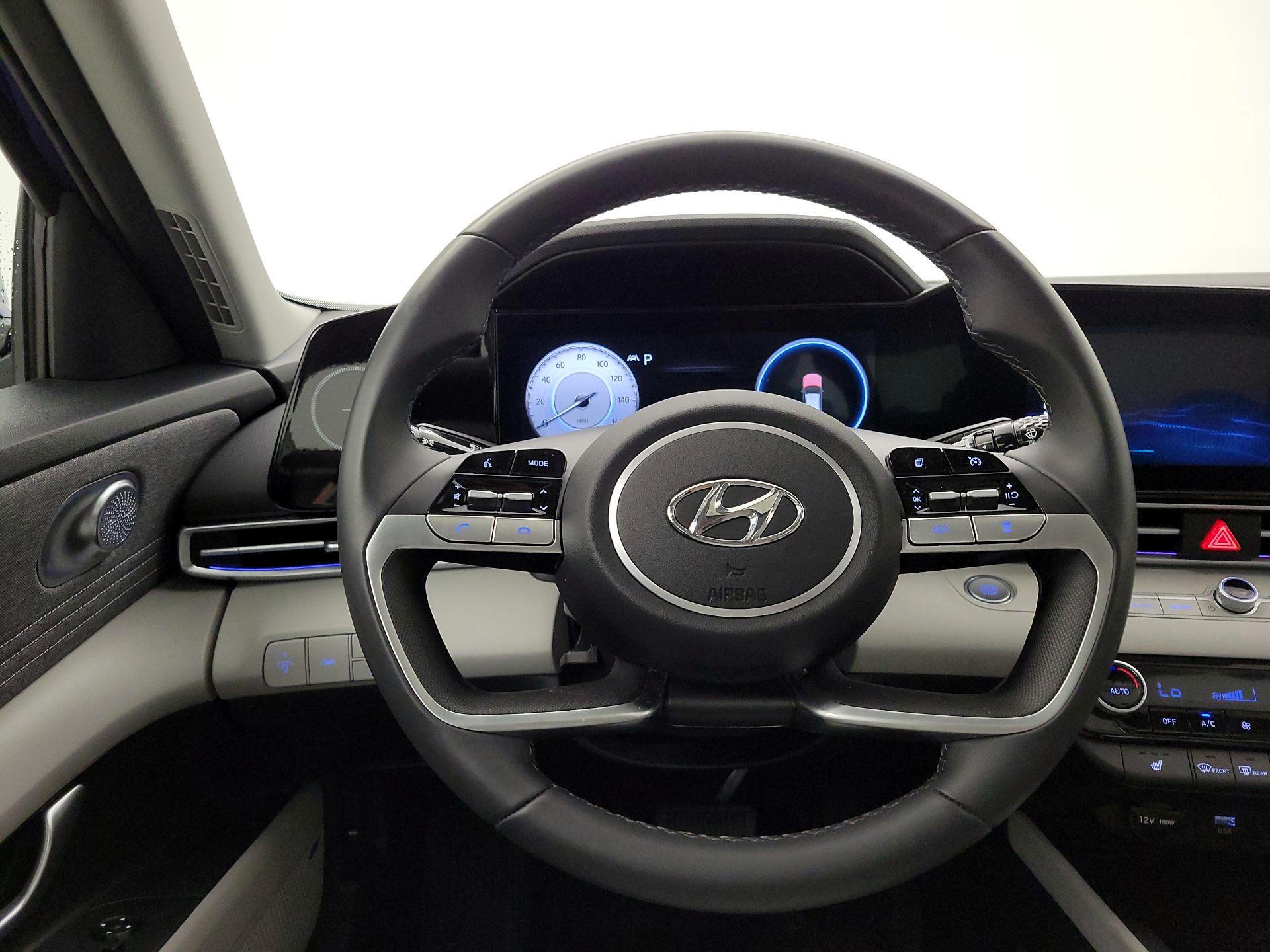 Thumbnail: 2023 Hyundai Elantra - 10