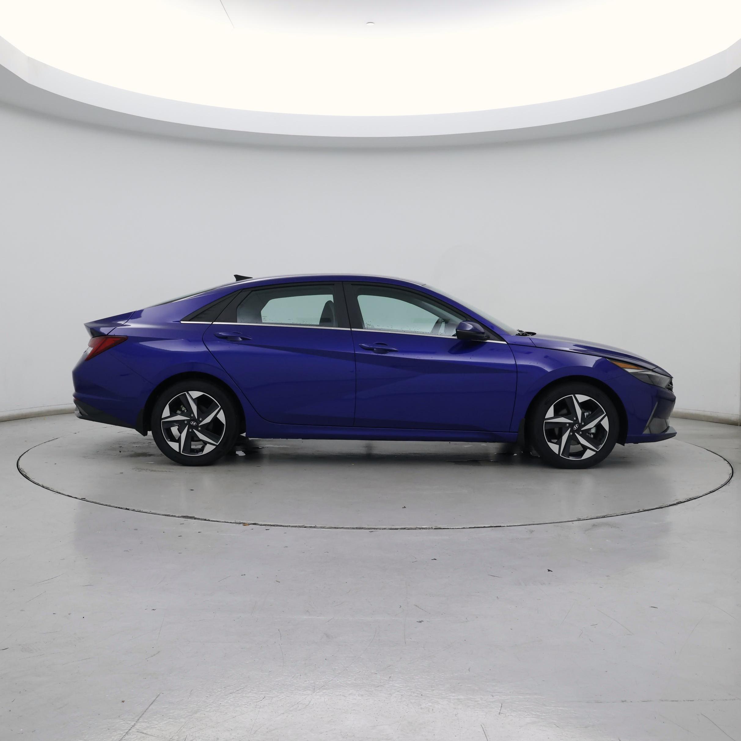 Thumbnail: 2023 Hyundai Elantra - 7