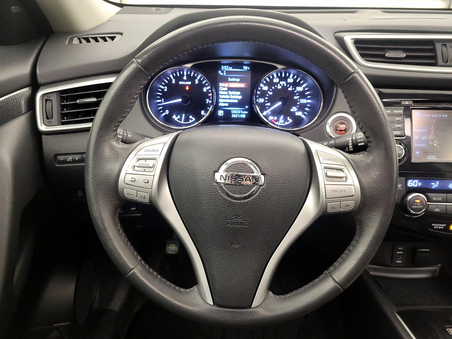 Thumbnail: 2016 Nissan Rogue - 10