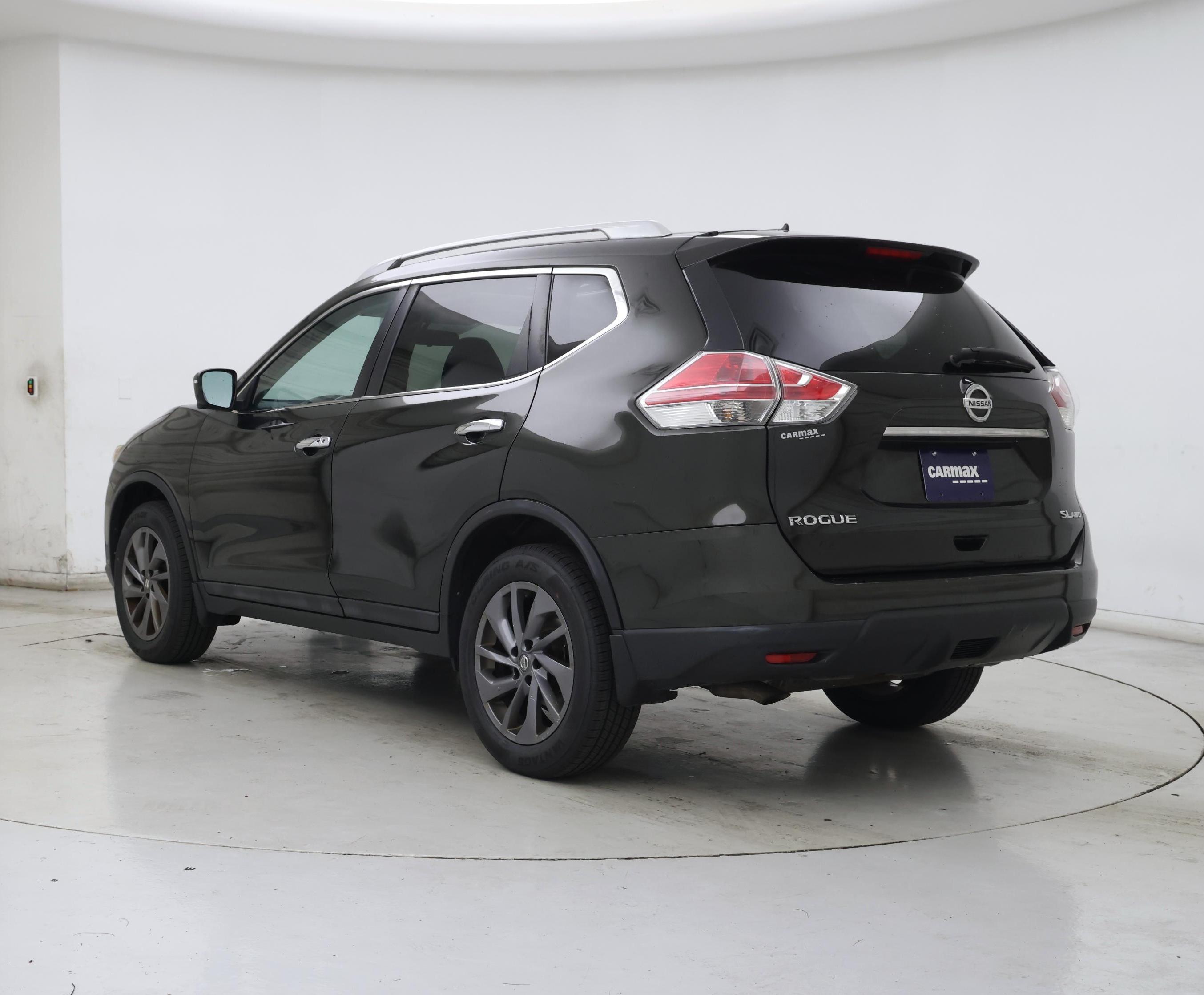 Thumbnail: 2016 Nissan Rogue - 2