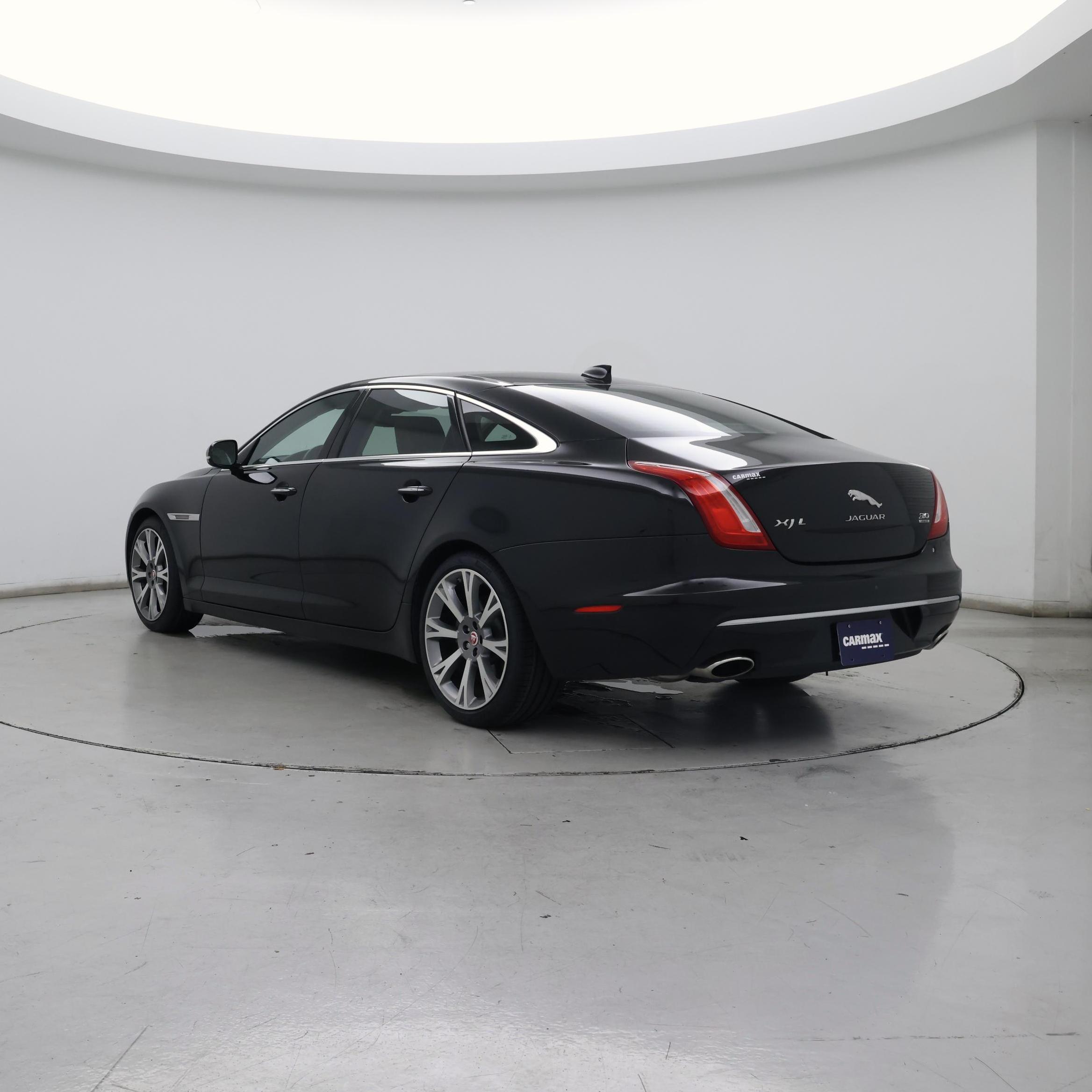 Thumbnail: 2019 Jaguar XJ - 2