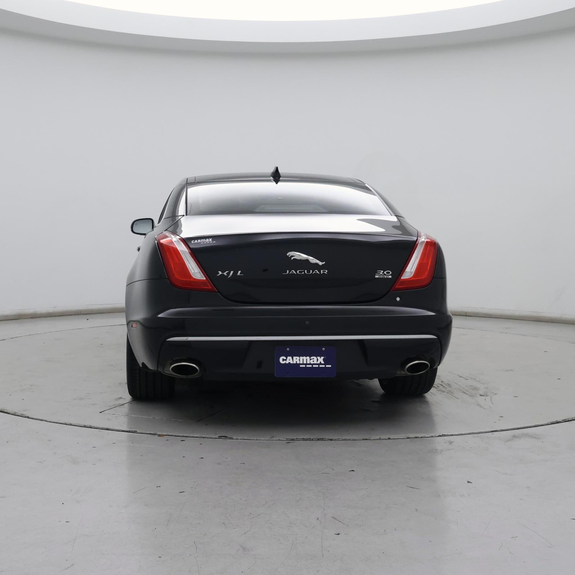 Thumbnail: 2019 Jaguar XJ - 6
