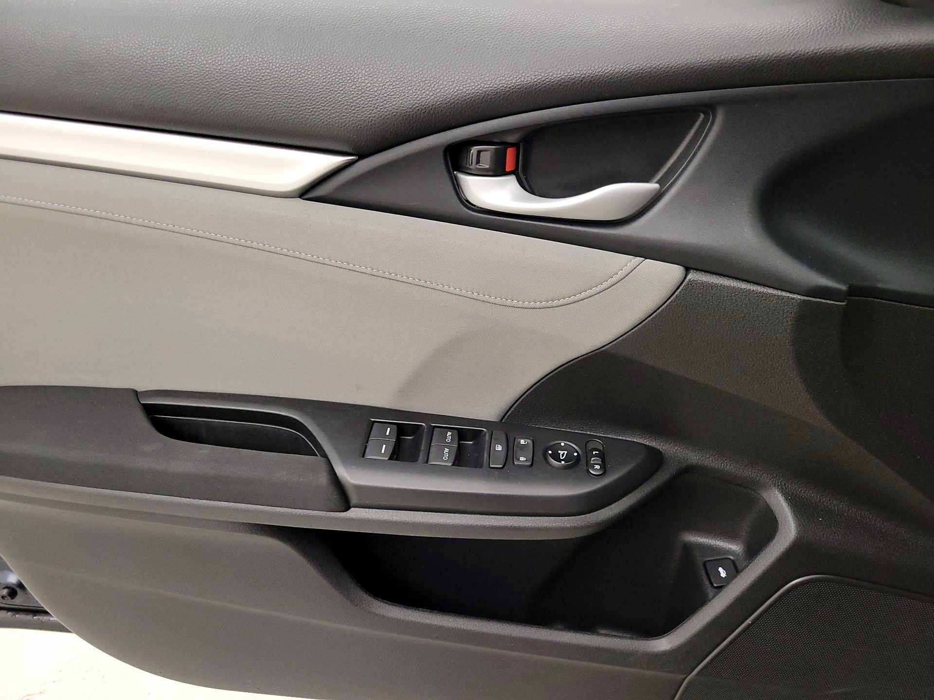 Thumbnail: 2018 Honda Civic - 12
