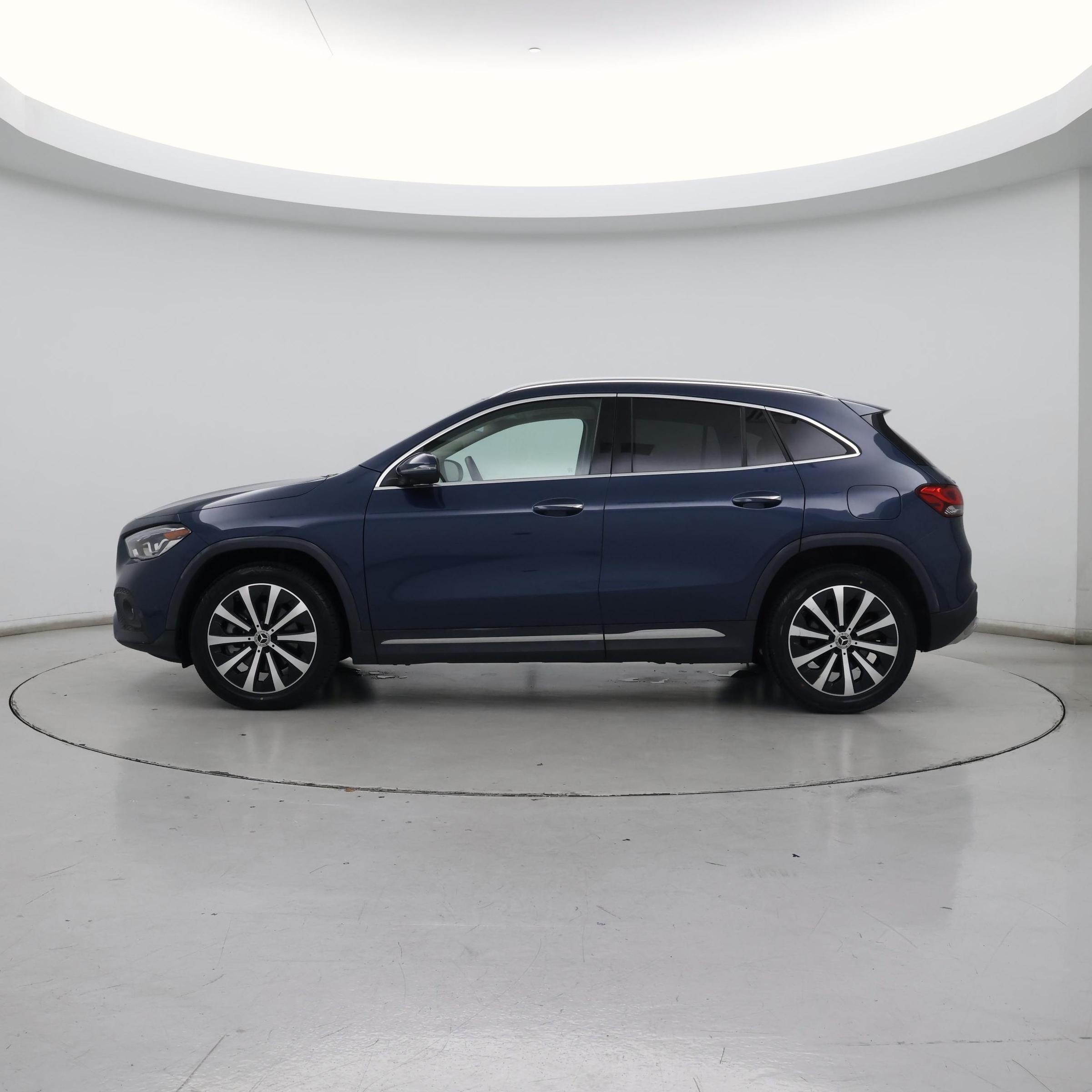 Thumbnail: 2021 Mercedes-Benz GLA - 3