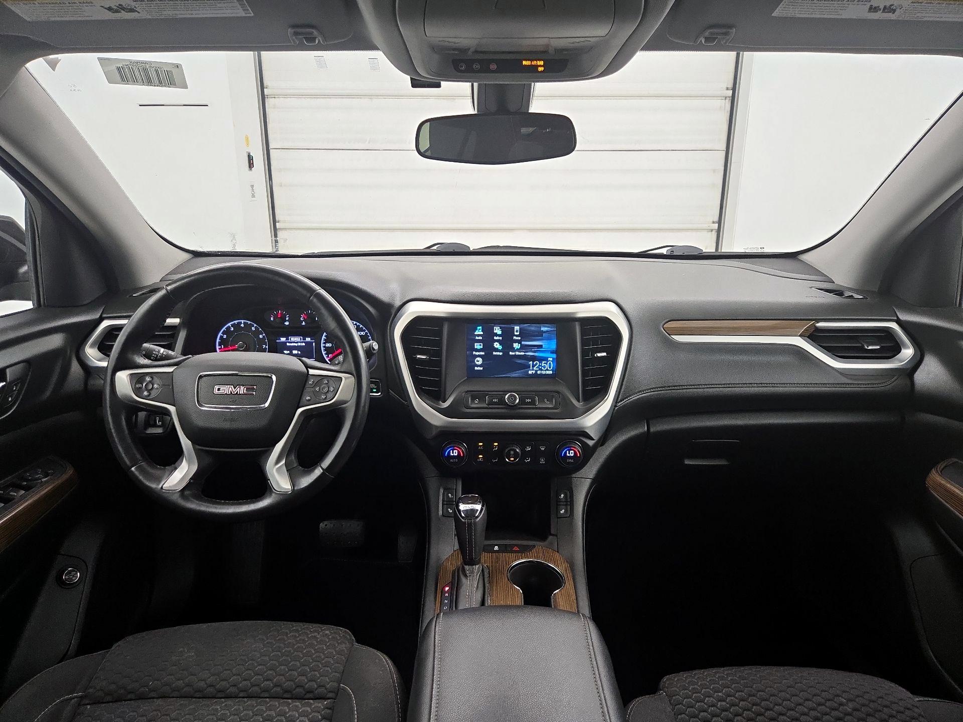 Thumbnail: 2017 GMC Acadia - 9