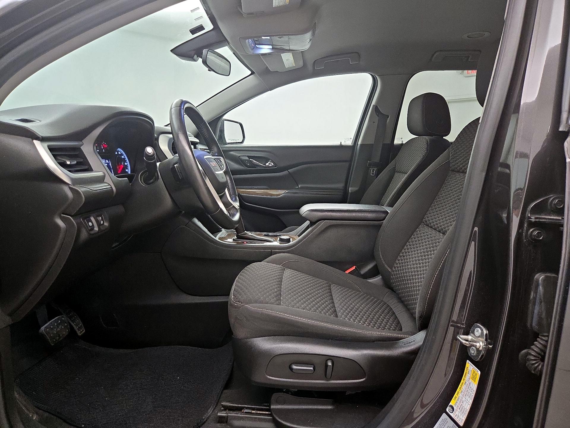 Thumbnail: 2017 GMC Acadia - 11