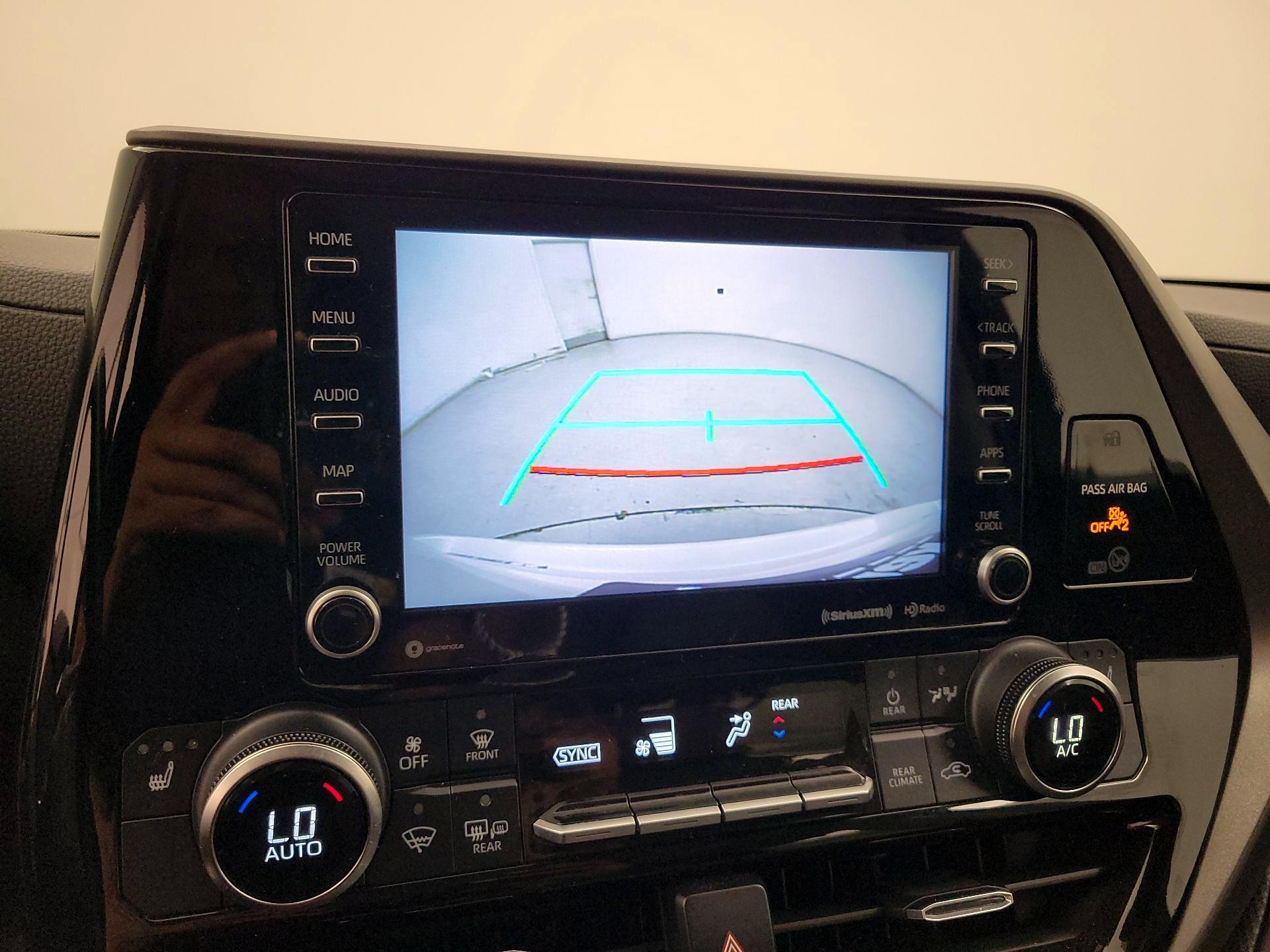 Thumbnail: 2021 Toyota Highlander - 14