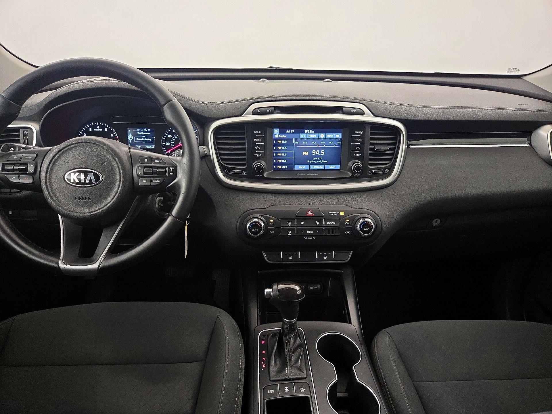 Thumbnail: 2018 Kia Sorento - 9
