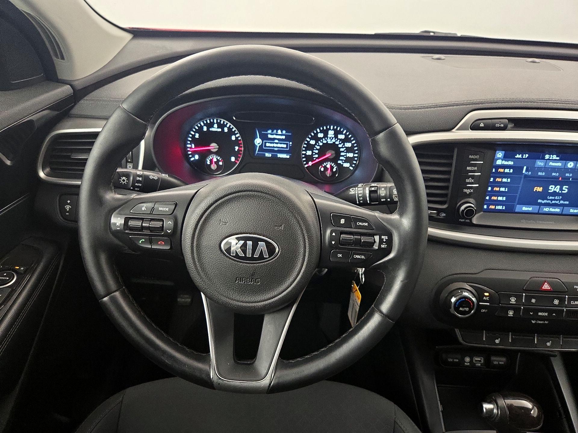 Thumbnail: 2018 Kia Sorento - 10