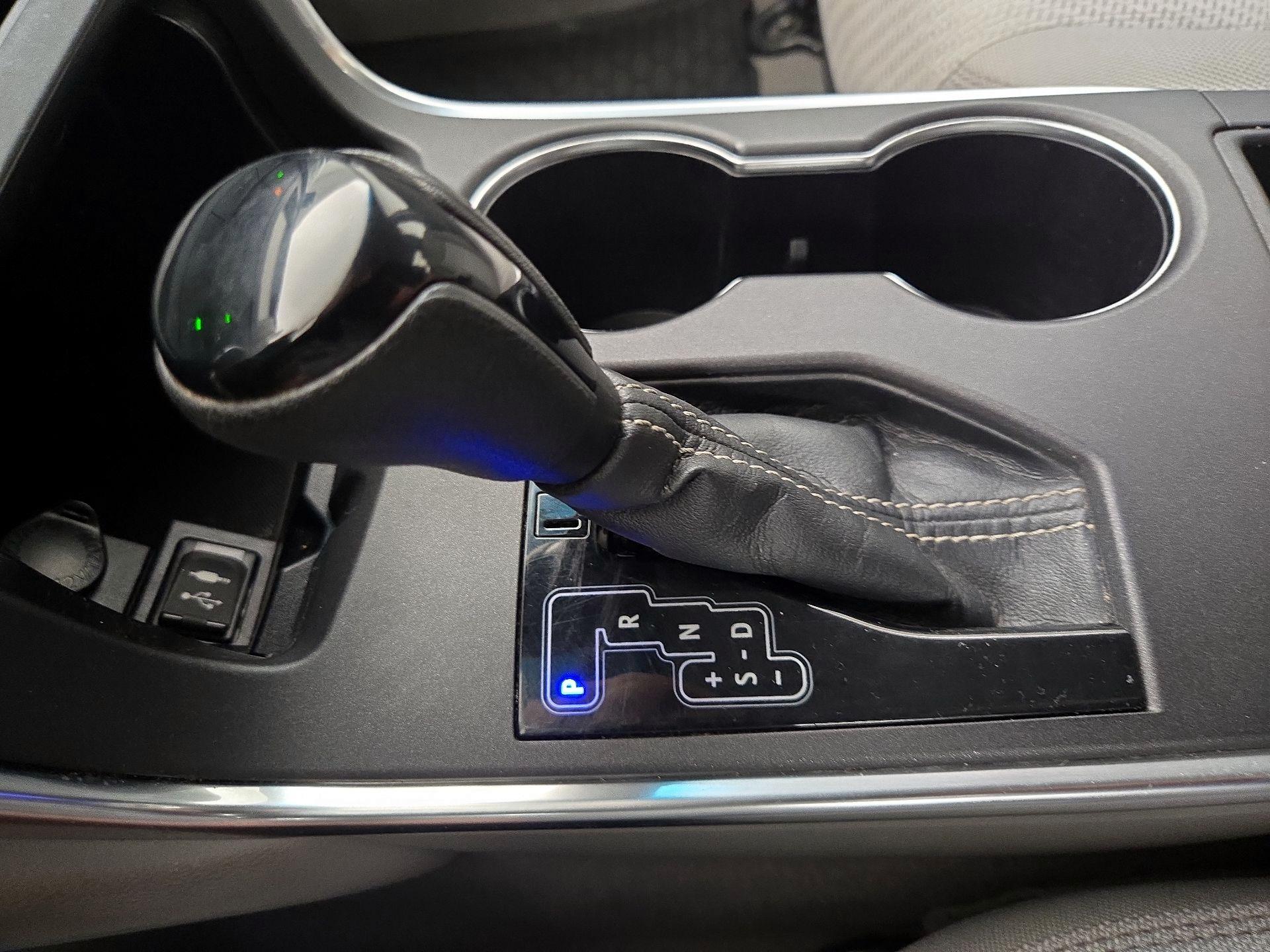 Thumbnail: 2016 Toyota Camry - 17