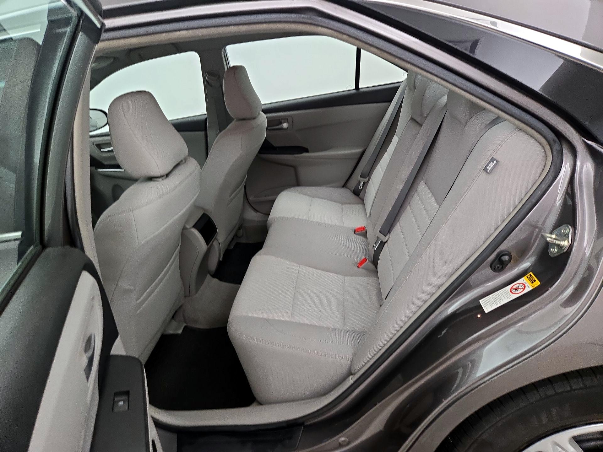 Thumbnail: 2016 Toyota Camry - 19