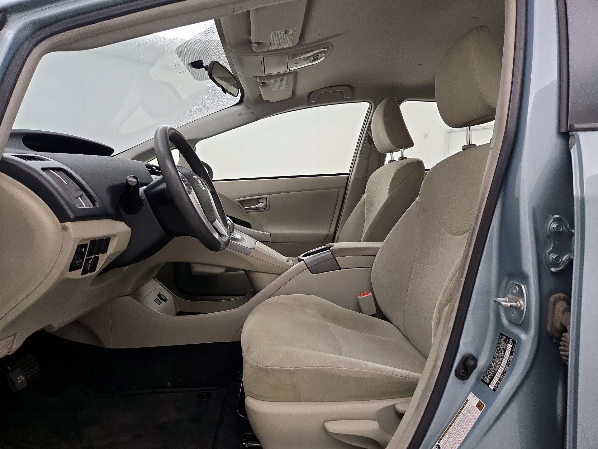 Thumbnail: 2014 Toyota Prius - 11