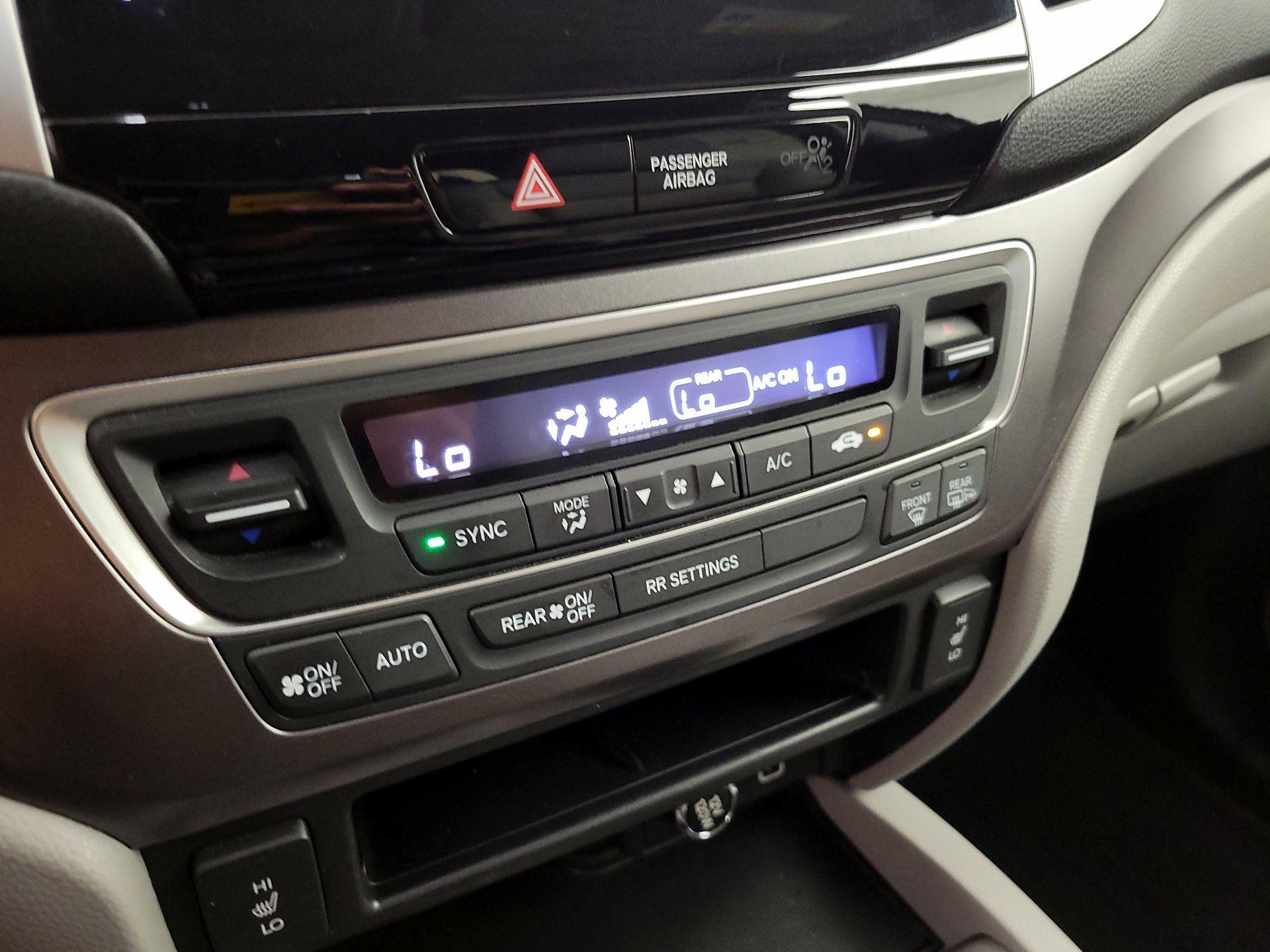 Thumbnail: 2019 Honda Ridgeline - 17