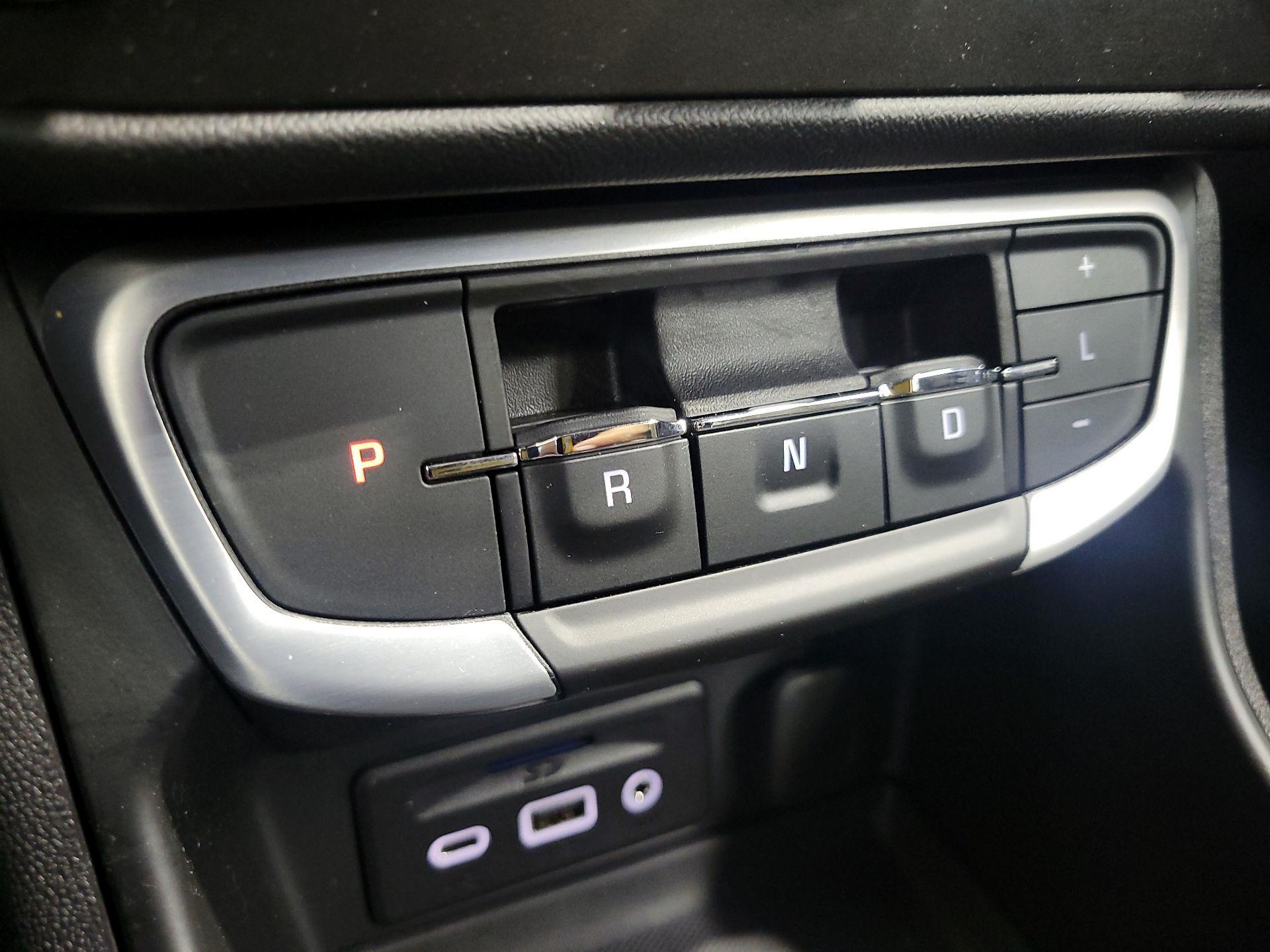 Thumbnail: 2023 GMC Terrain - 17