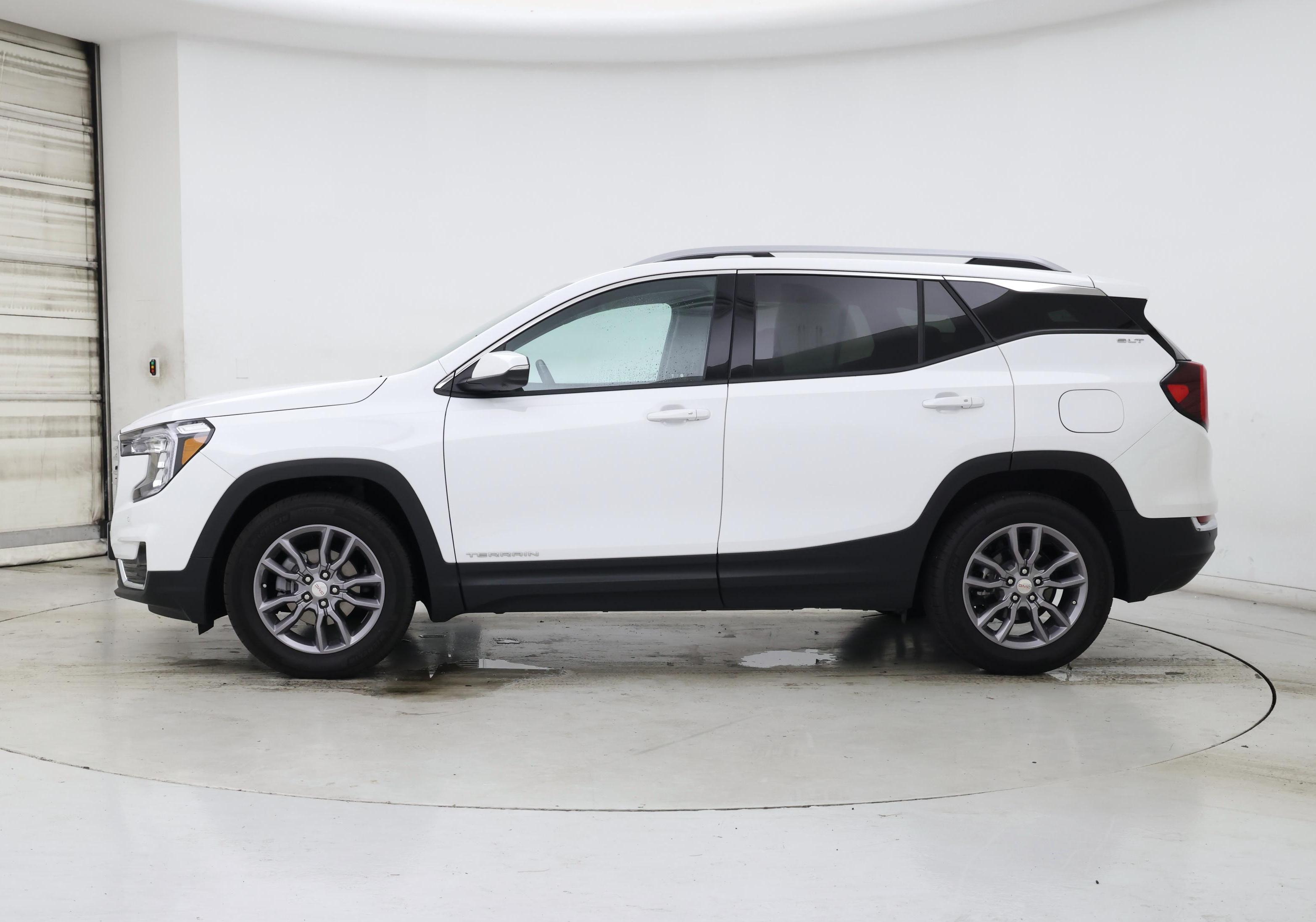 Thumbnail: 2023 GMC Terrain - 3