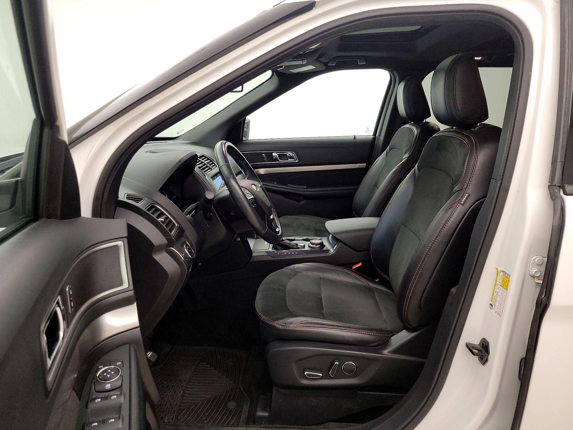 Thumbnail: 2018 Ford Explorer - 11