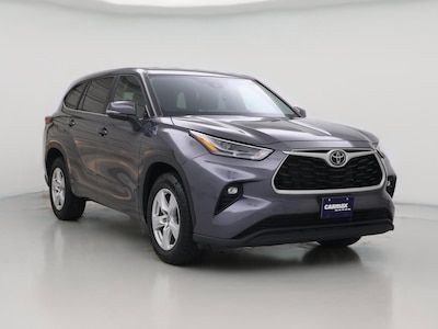 Gray 2023 Toyota Highlander LE