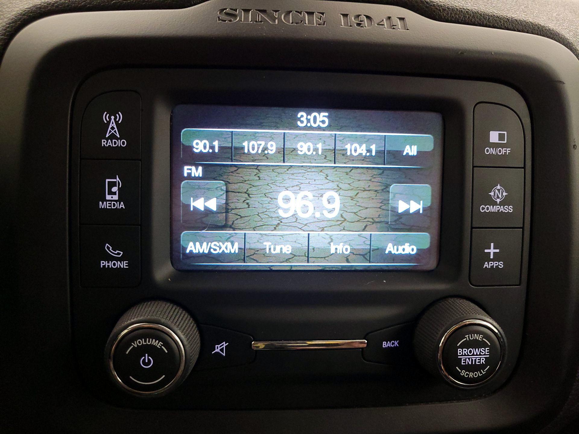 Thumbnail: 2016 Jeep Renegade - 15