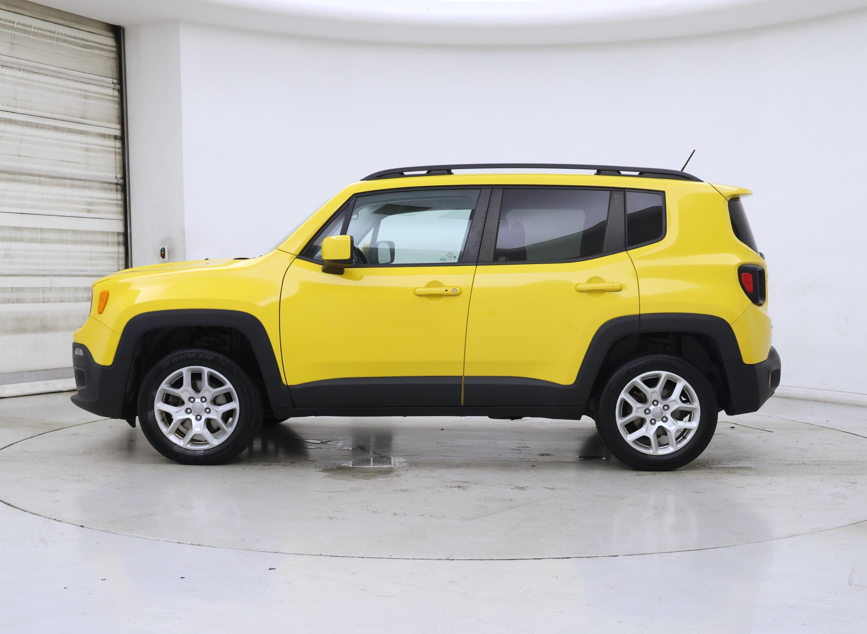 Thumbnail: 2016 Jeep Renegade - 3