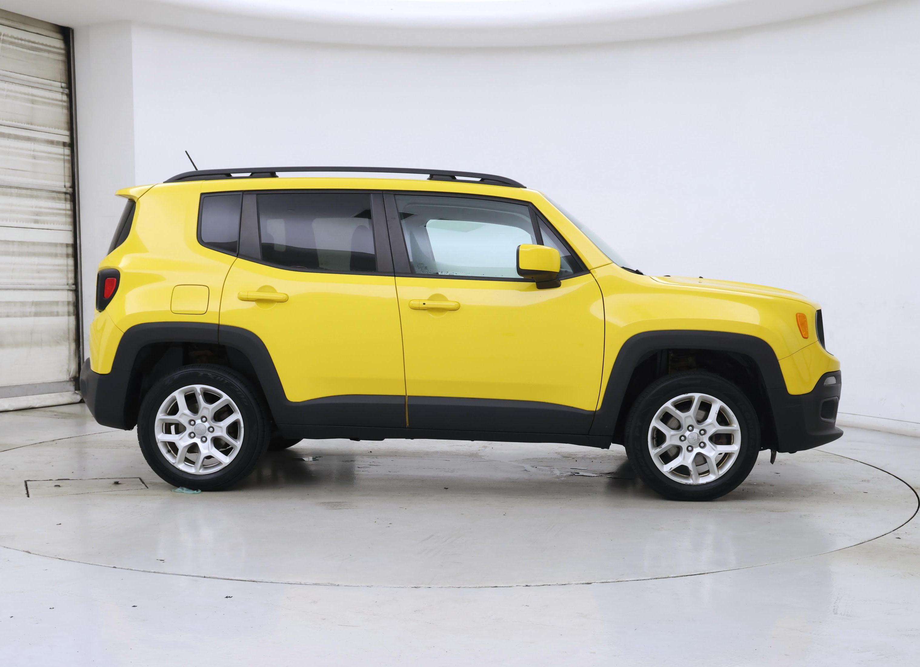 Thumbnail: 2016 Jeep Renegade - 7