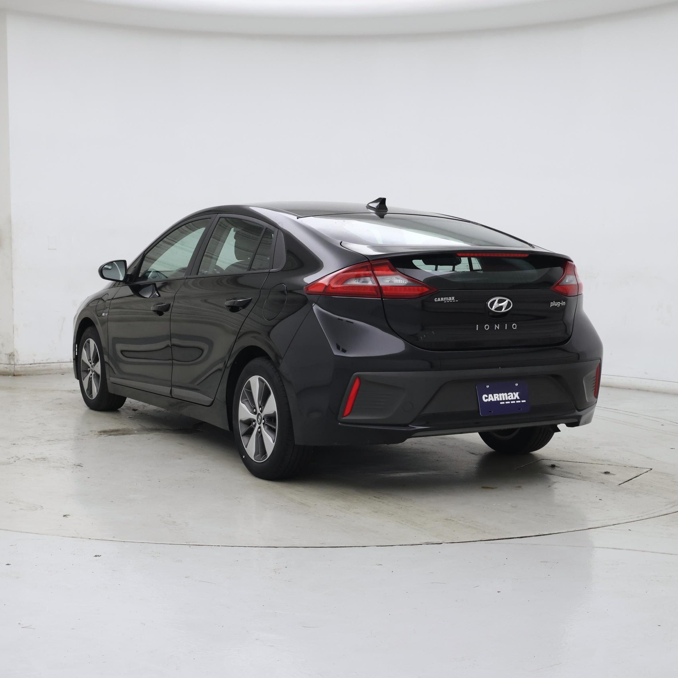 Thumbnail: 2019 Hyundai Ioniq - 2