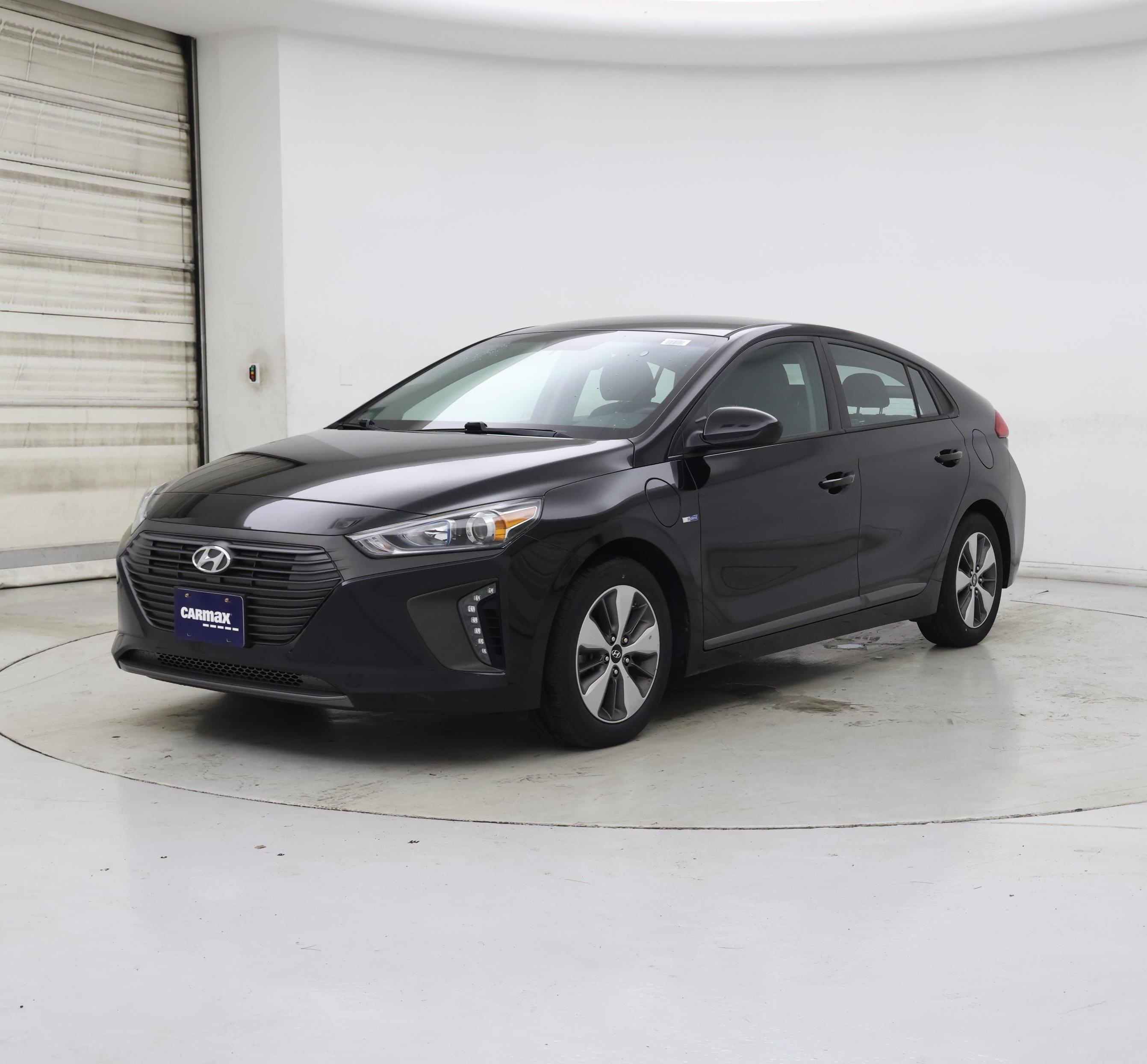 Thumbnail: 2019 Hyundai Ioniq - 4