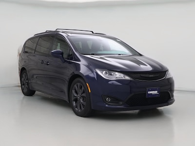 Blue 2018 Chrysler Pacifica Touring L