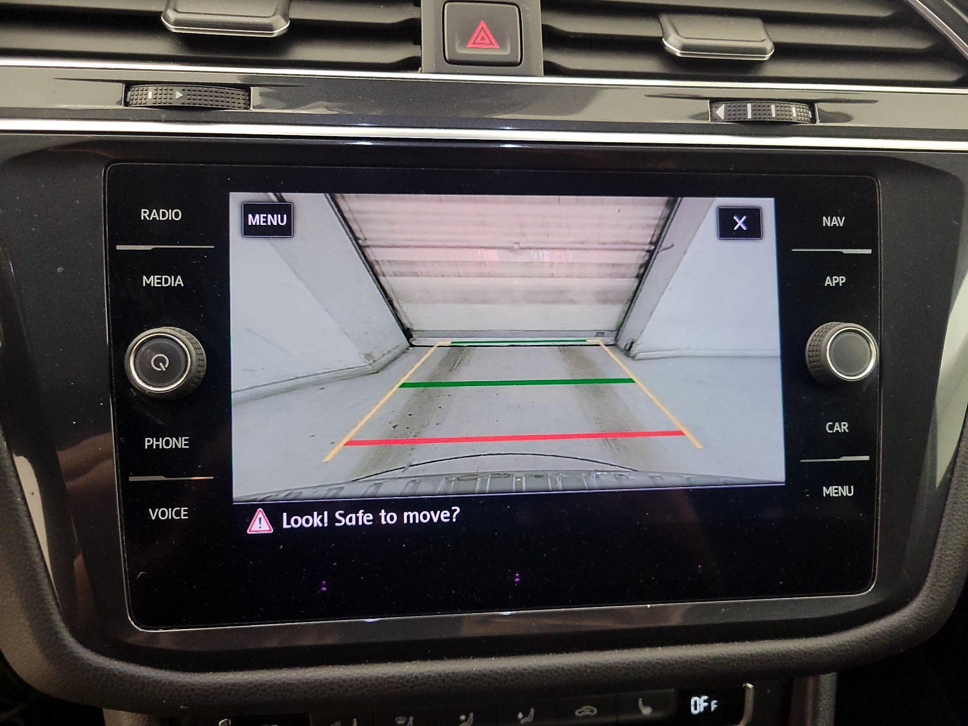 Thumbnail: 2019 Volkswagen Tiguan - 15