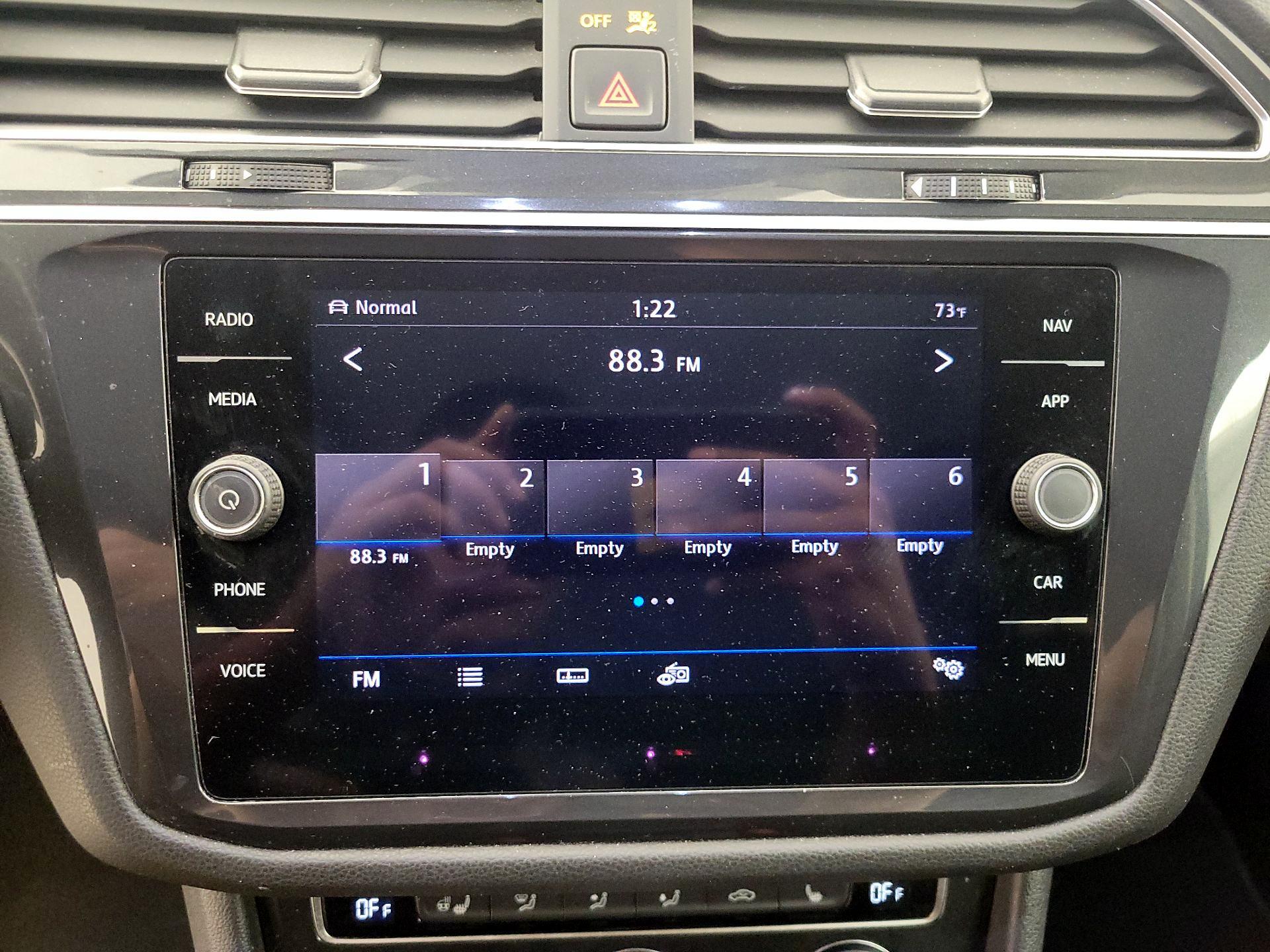 Thumbnail: 2019 Volkswagen Tiguan - 16