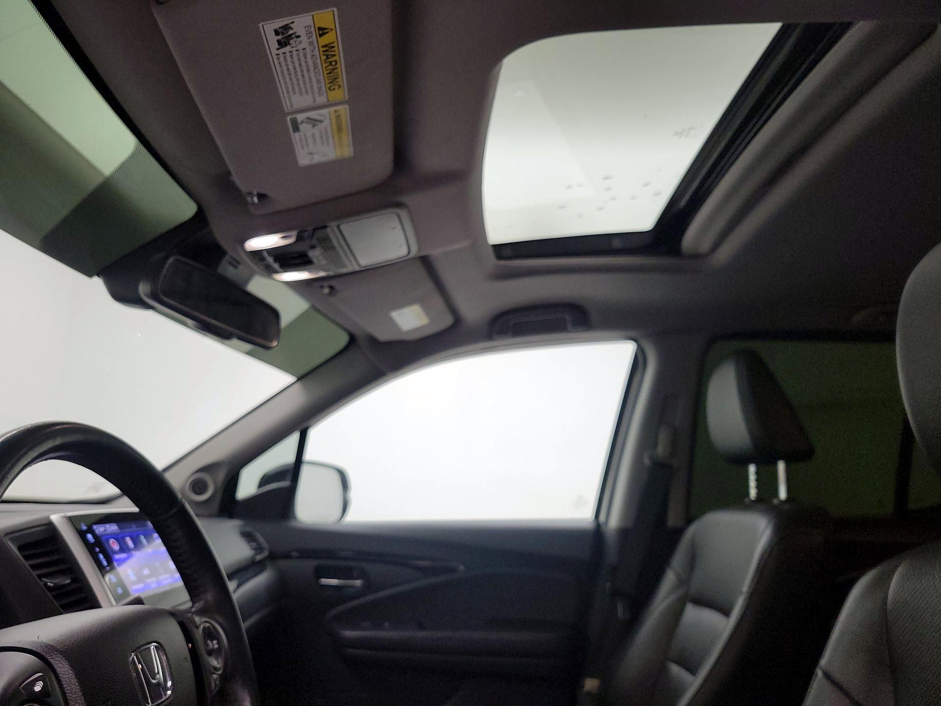 Thumbnail: 2018 Honda Ridgeline - 19