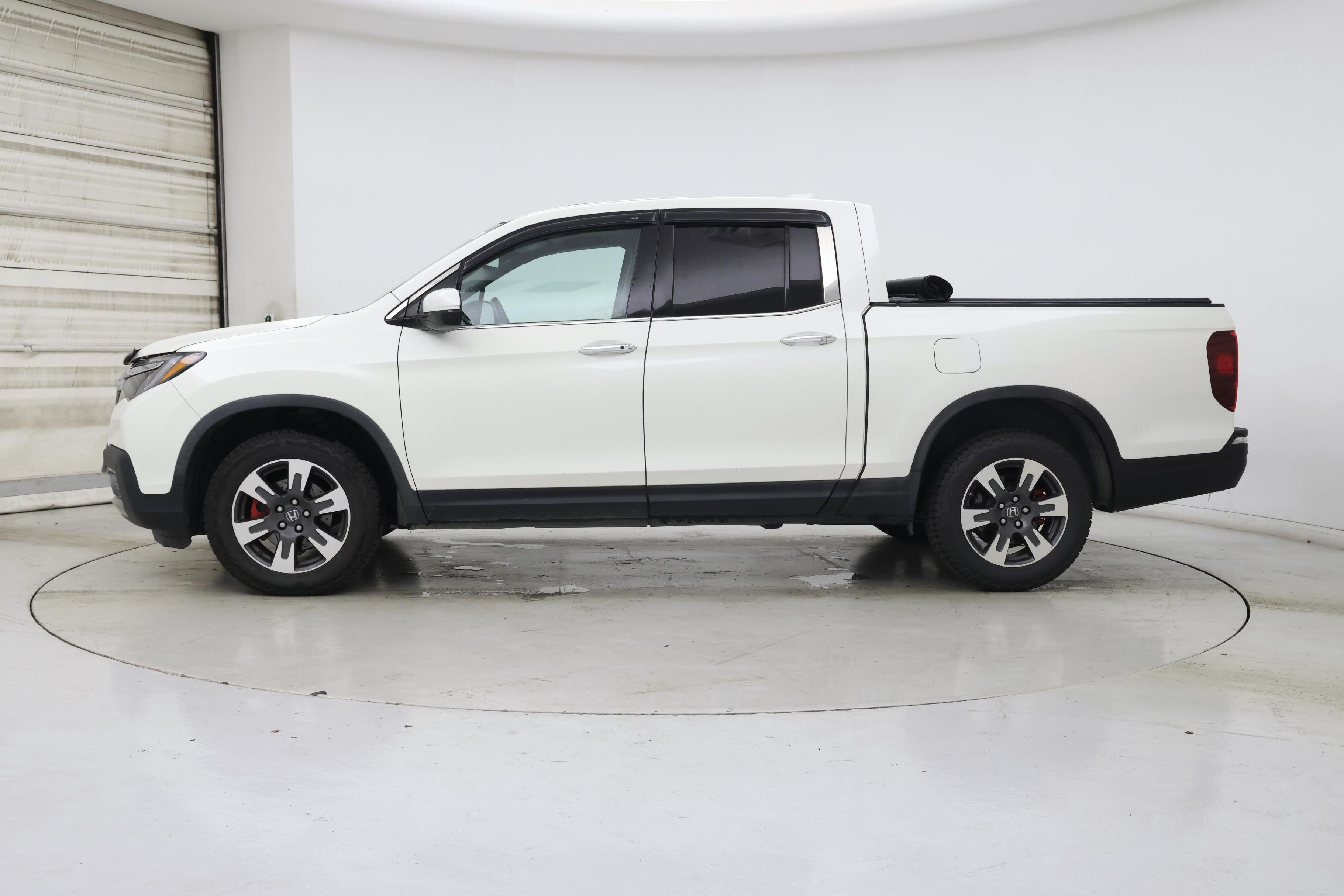 Thumbnail: 2018 Honda Ridgeline - 3