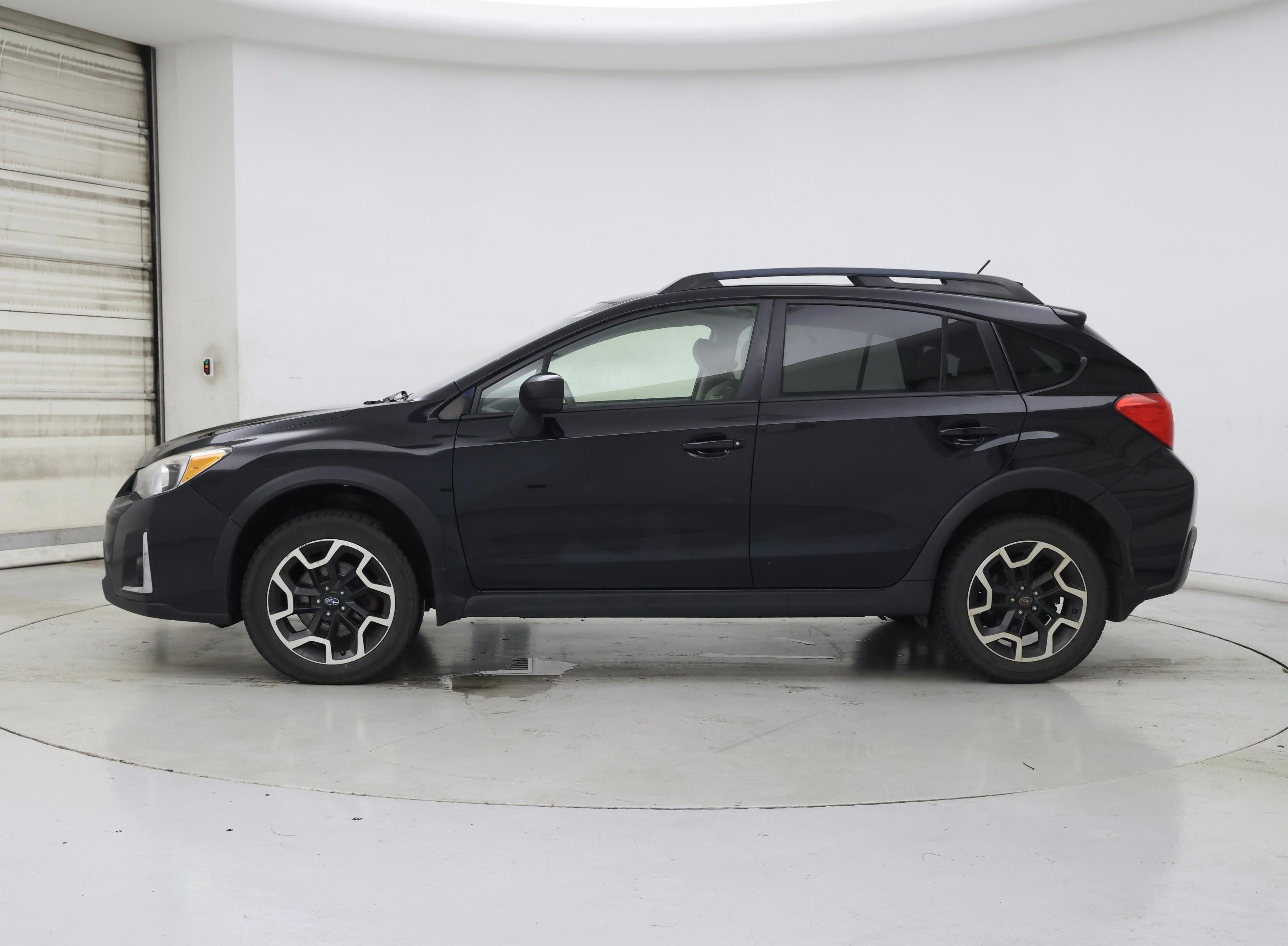 Thumbnail: 2016 Subaru XV Crosstrek - 3
