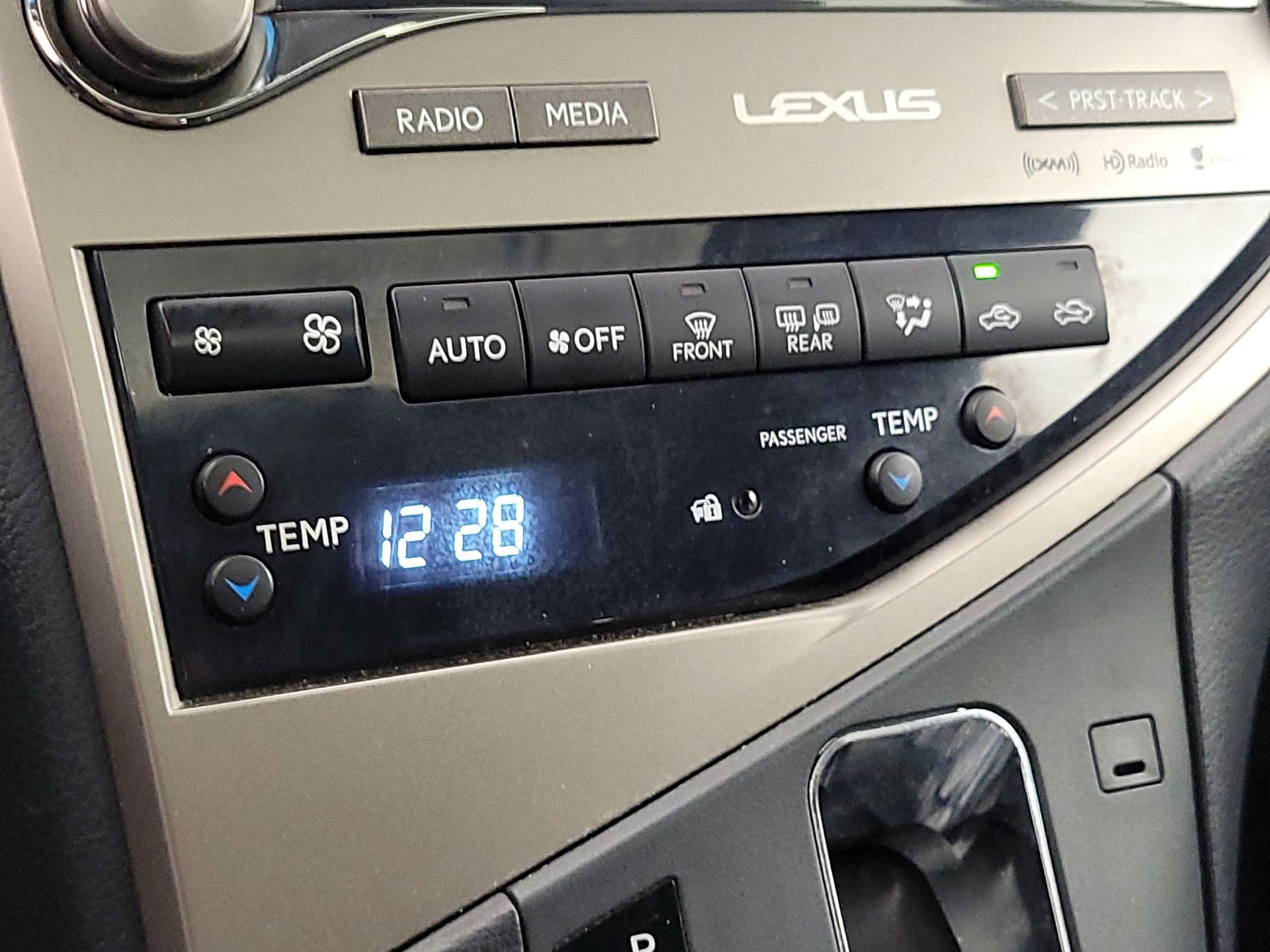 Thumbnail: 2015 Lexus RX - 16