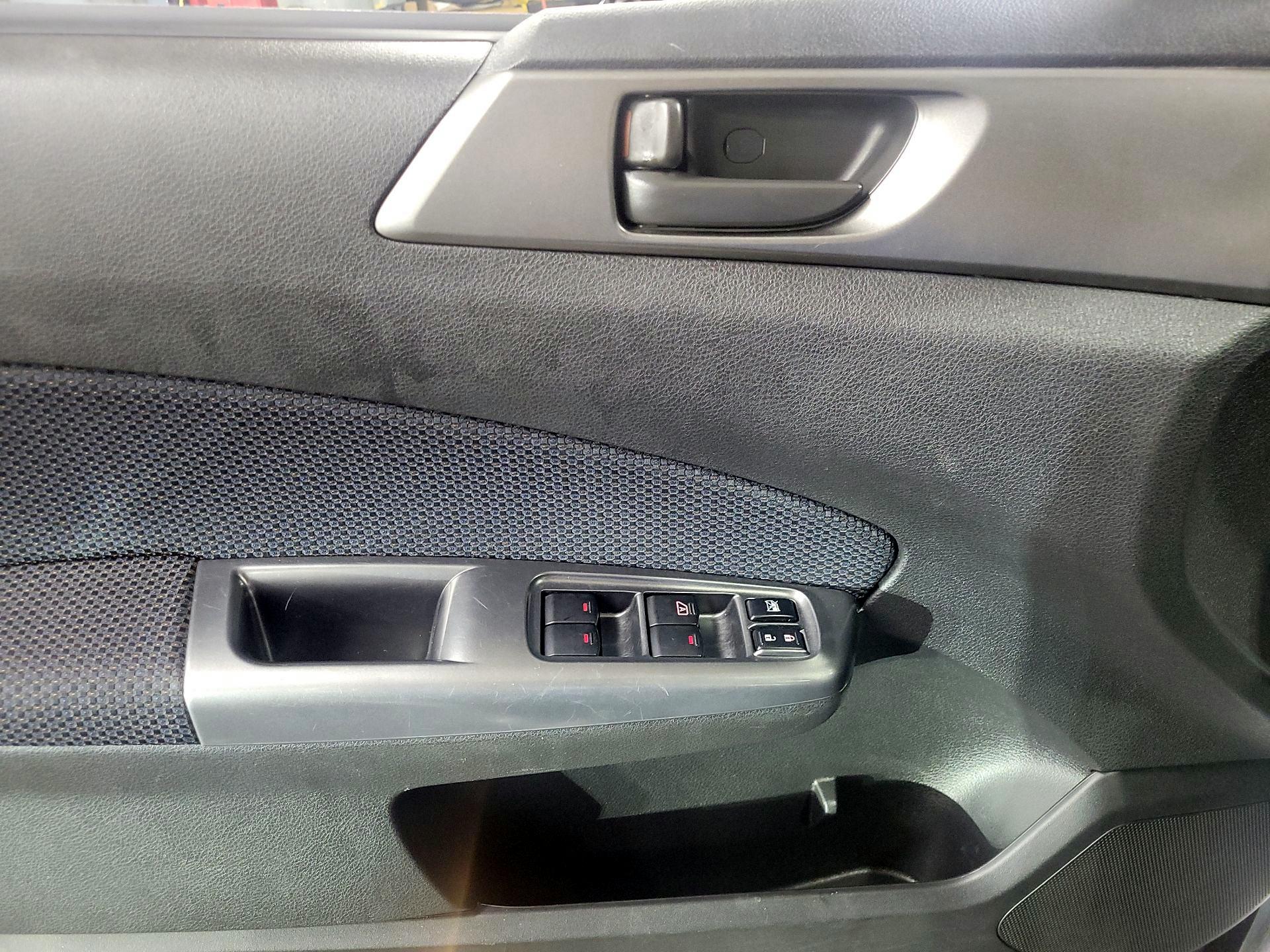 Thumbnail: 2013 Subaru Forester - 12