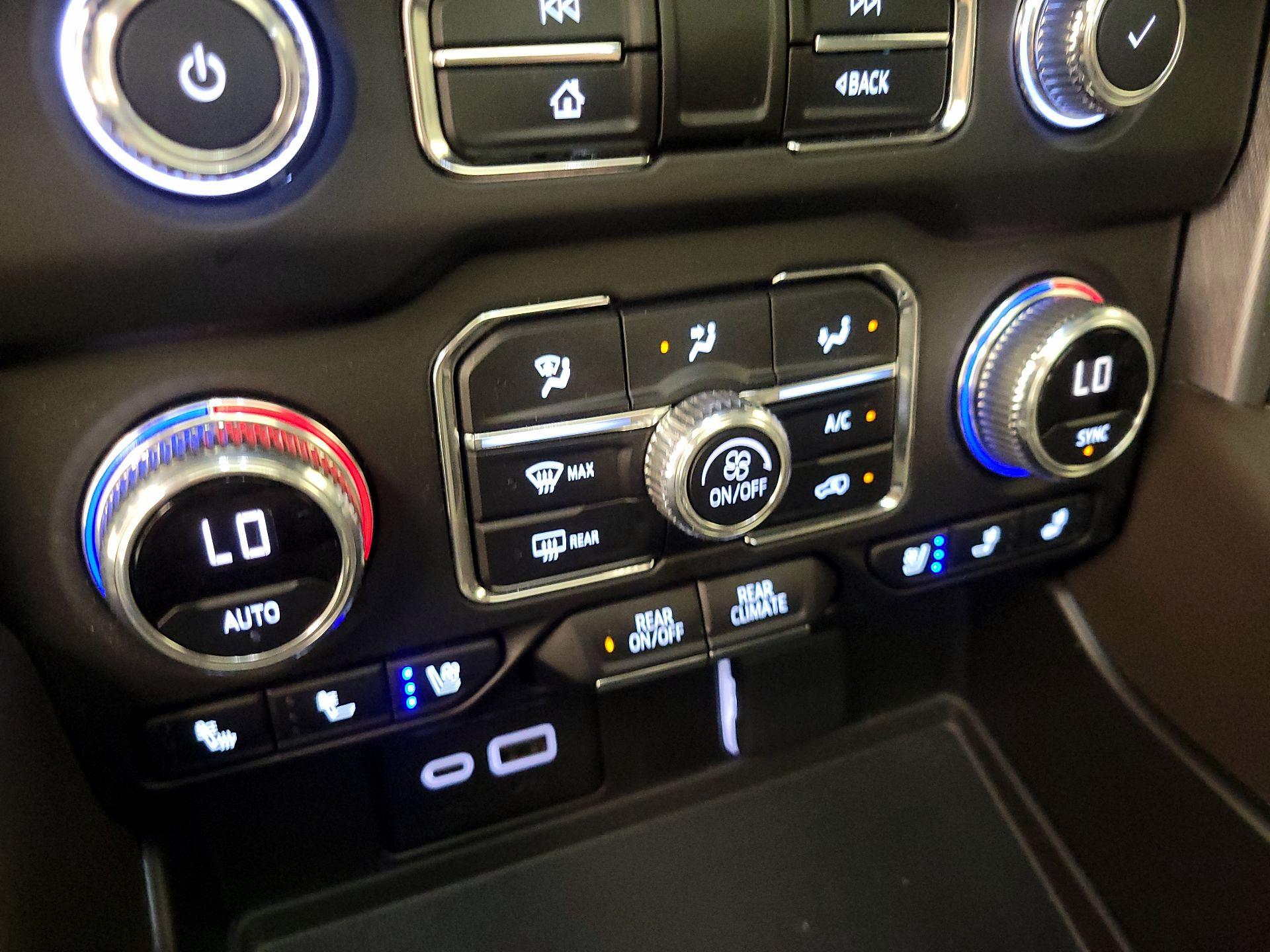Thumbnail: 2023 GMC Yukon - 17