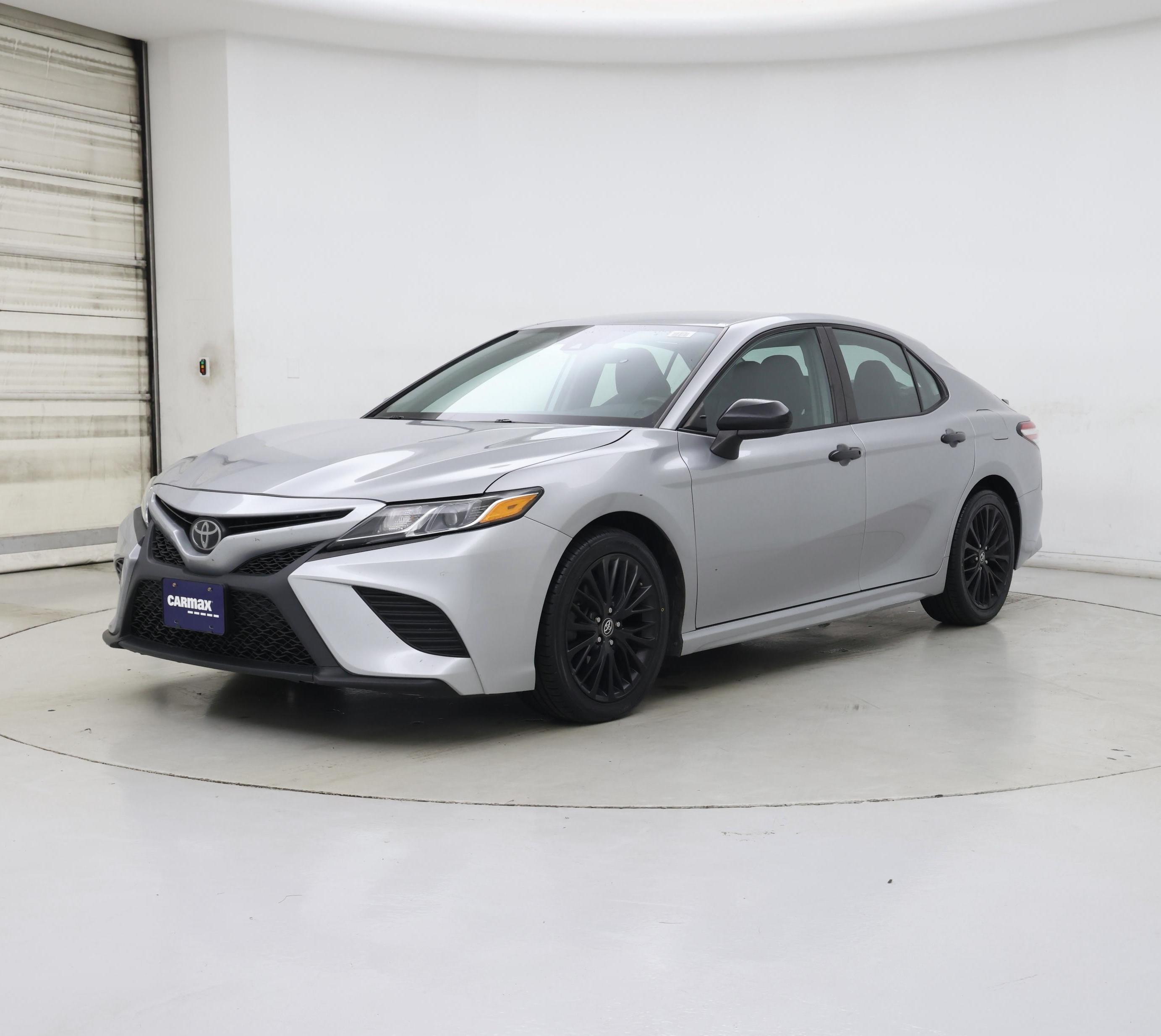 Thumbnail: 2020 Toyota Camry - 4