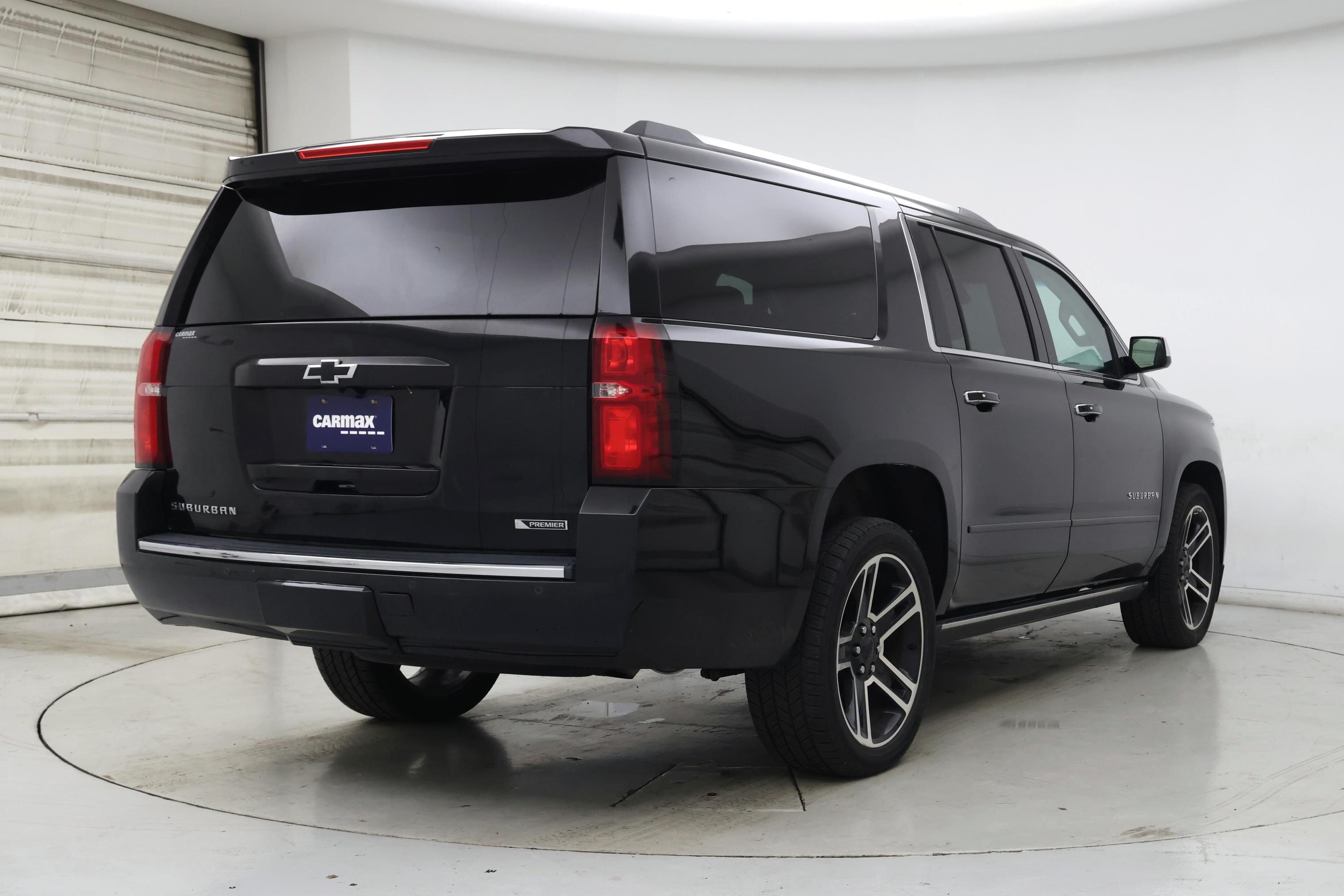 Thumbnail: 2017 Chevrolet Suburban - 8