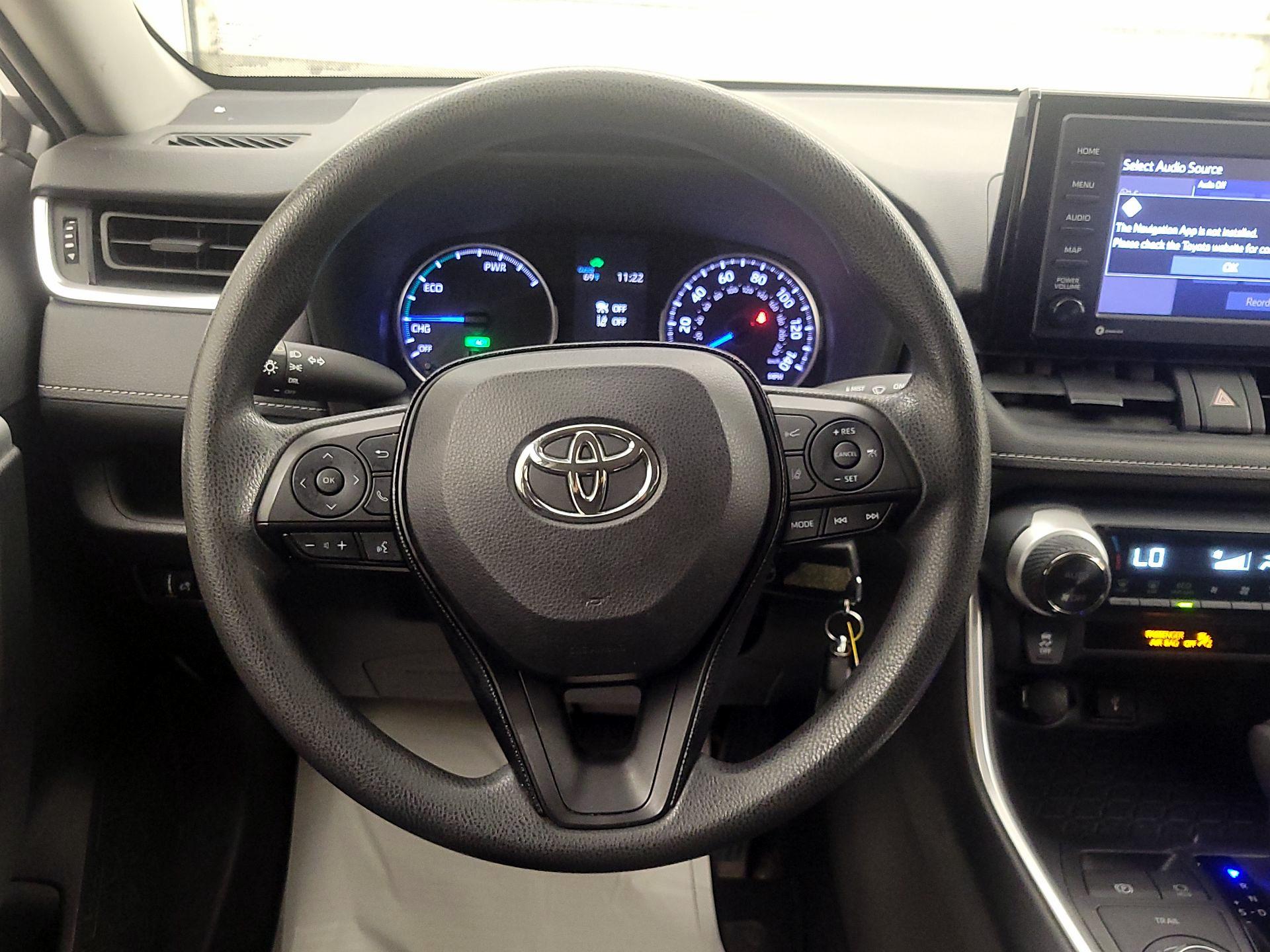 Thumbnail: 2020 Toyota RAV4 - 10
