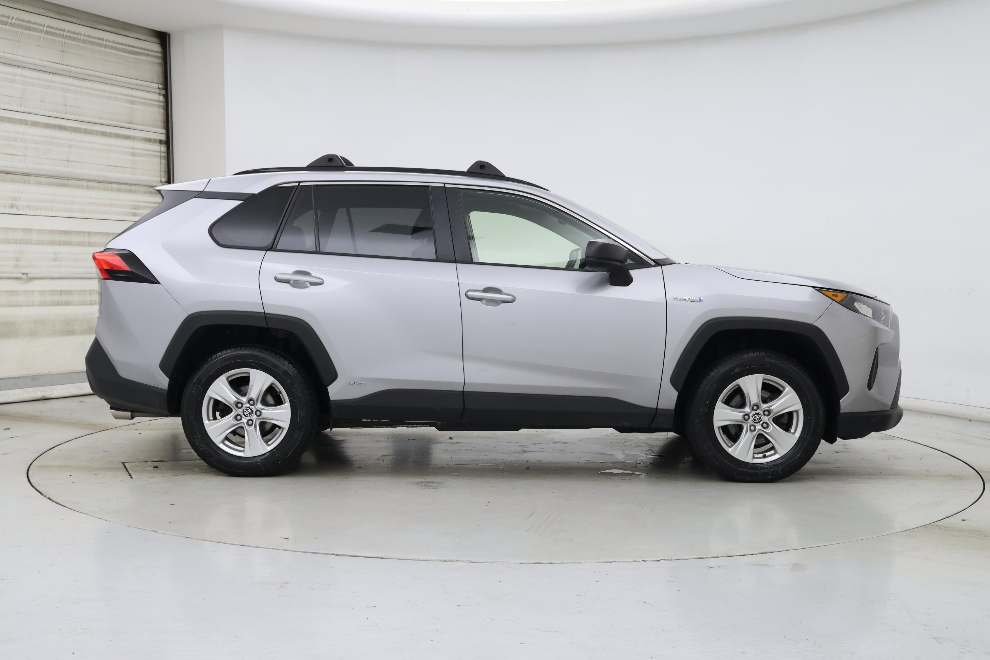 Thumbnail: 2020 Toyota RAV4 - 7