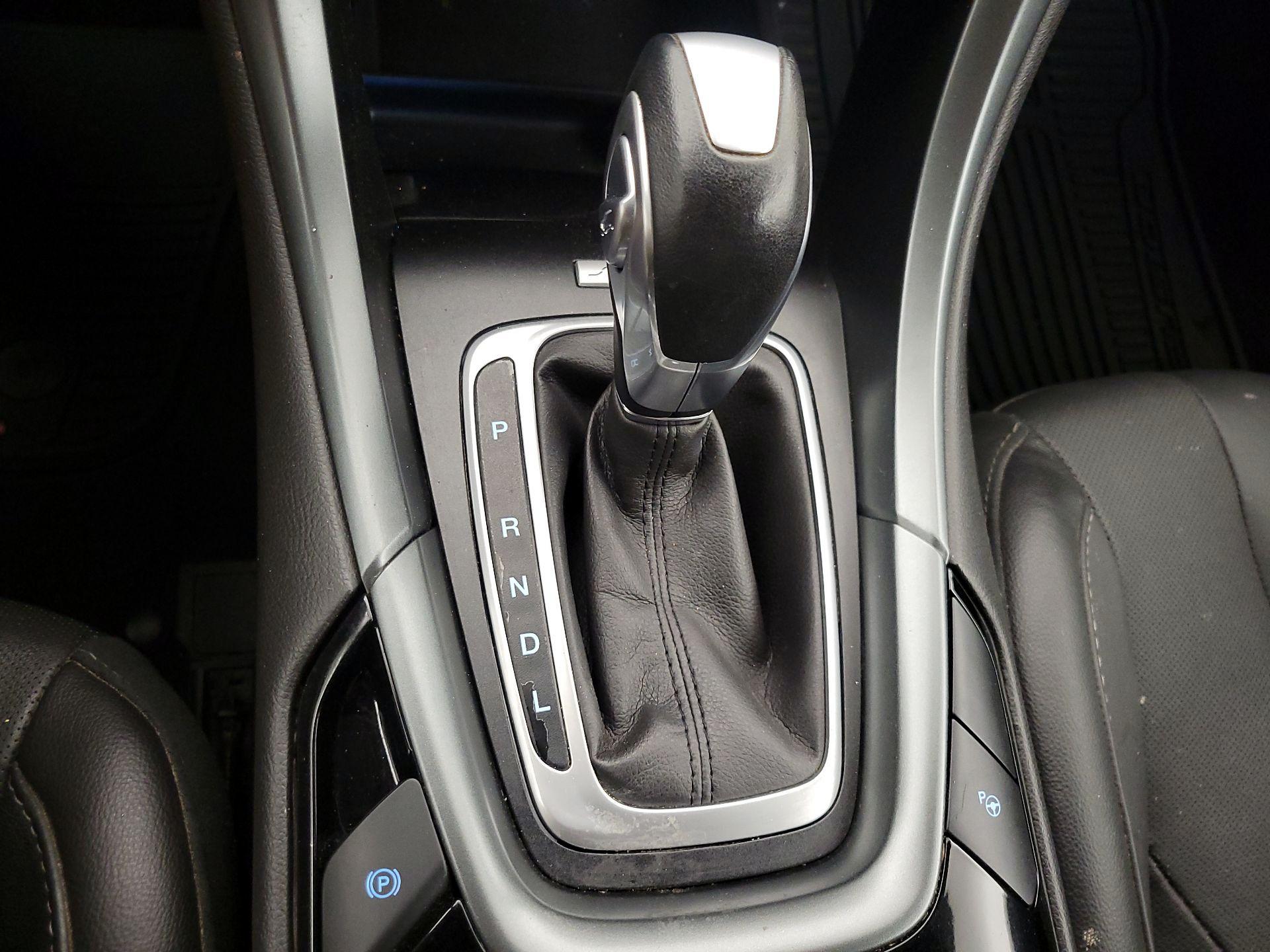 Thumbnail: 2015 Ford Fusion - 17