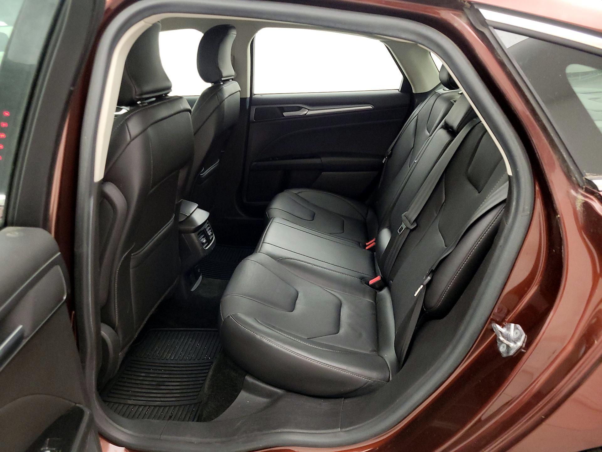 Thumbnail: 2015 Ford Fusion - 19