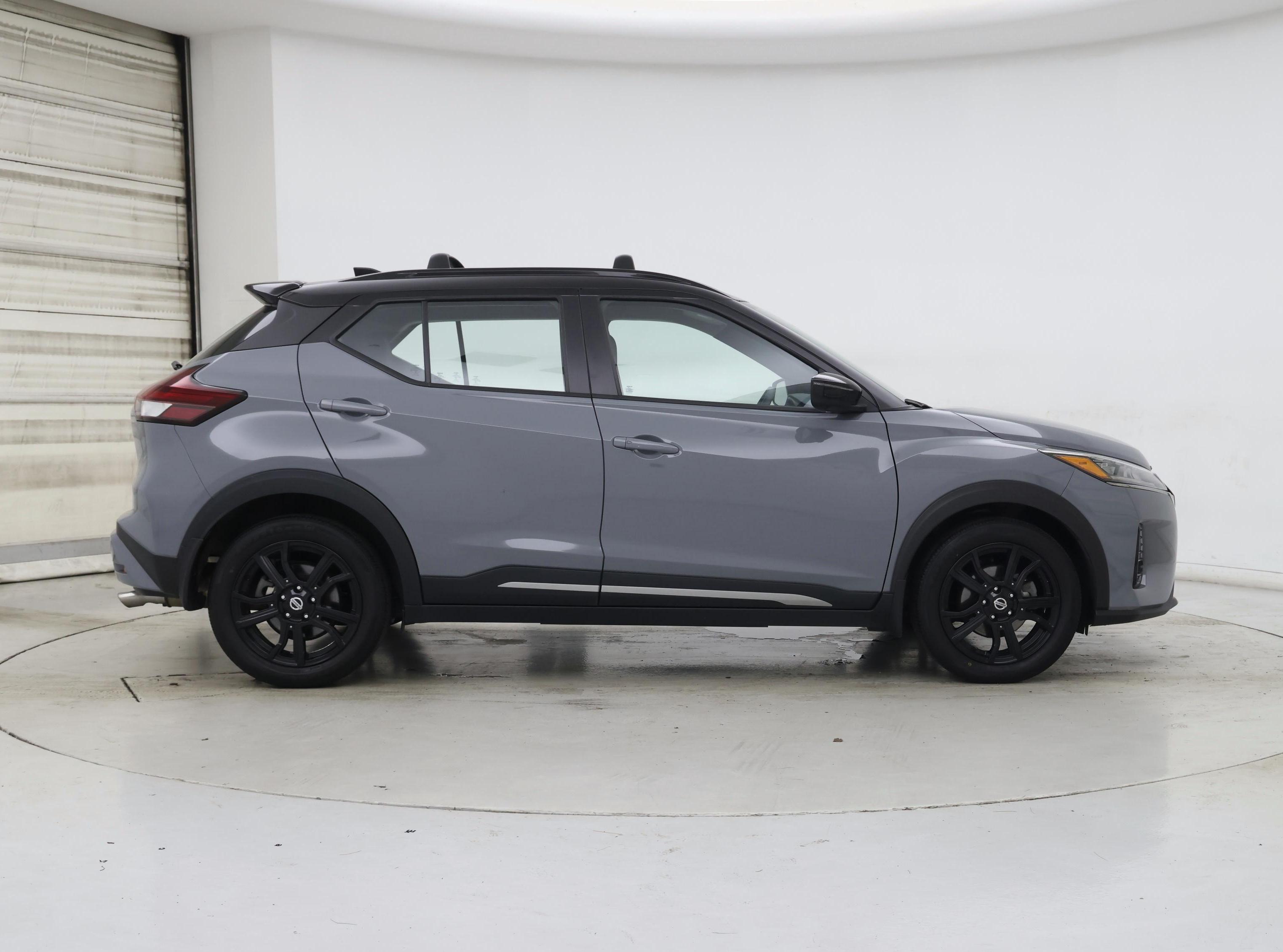Thumbnail: 2021 Nissan Kicks - 7