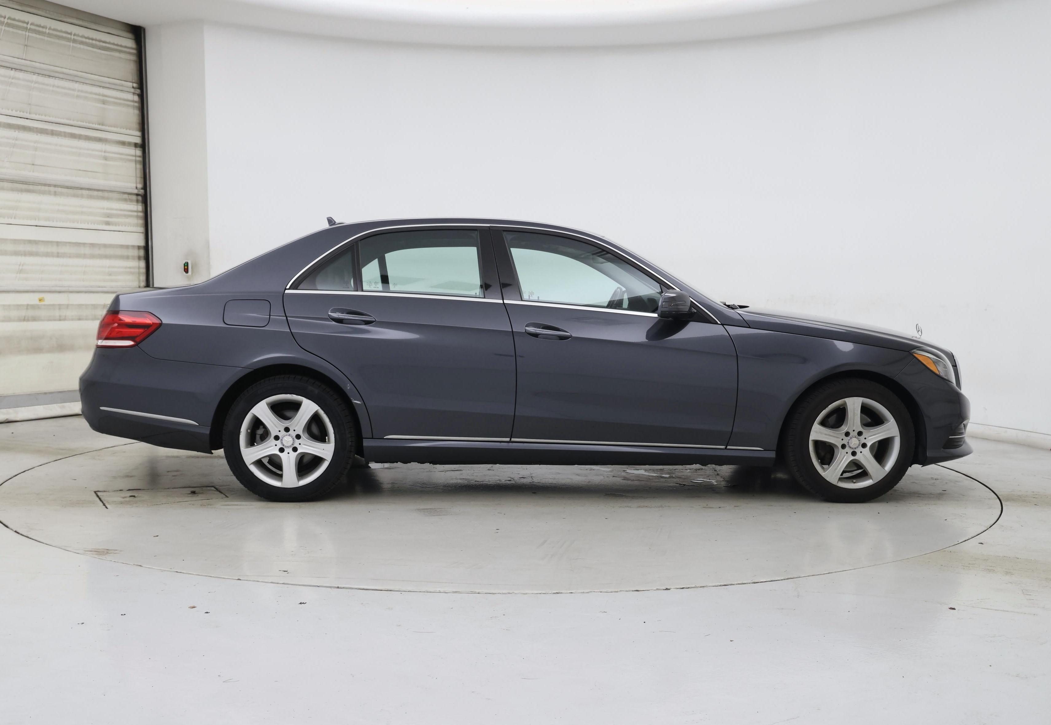 Thumbnail: 2014 Mercedes-Benz E-Class - 7