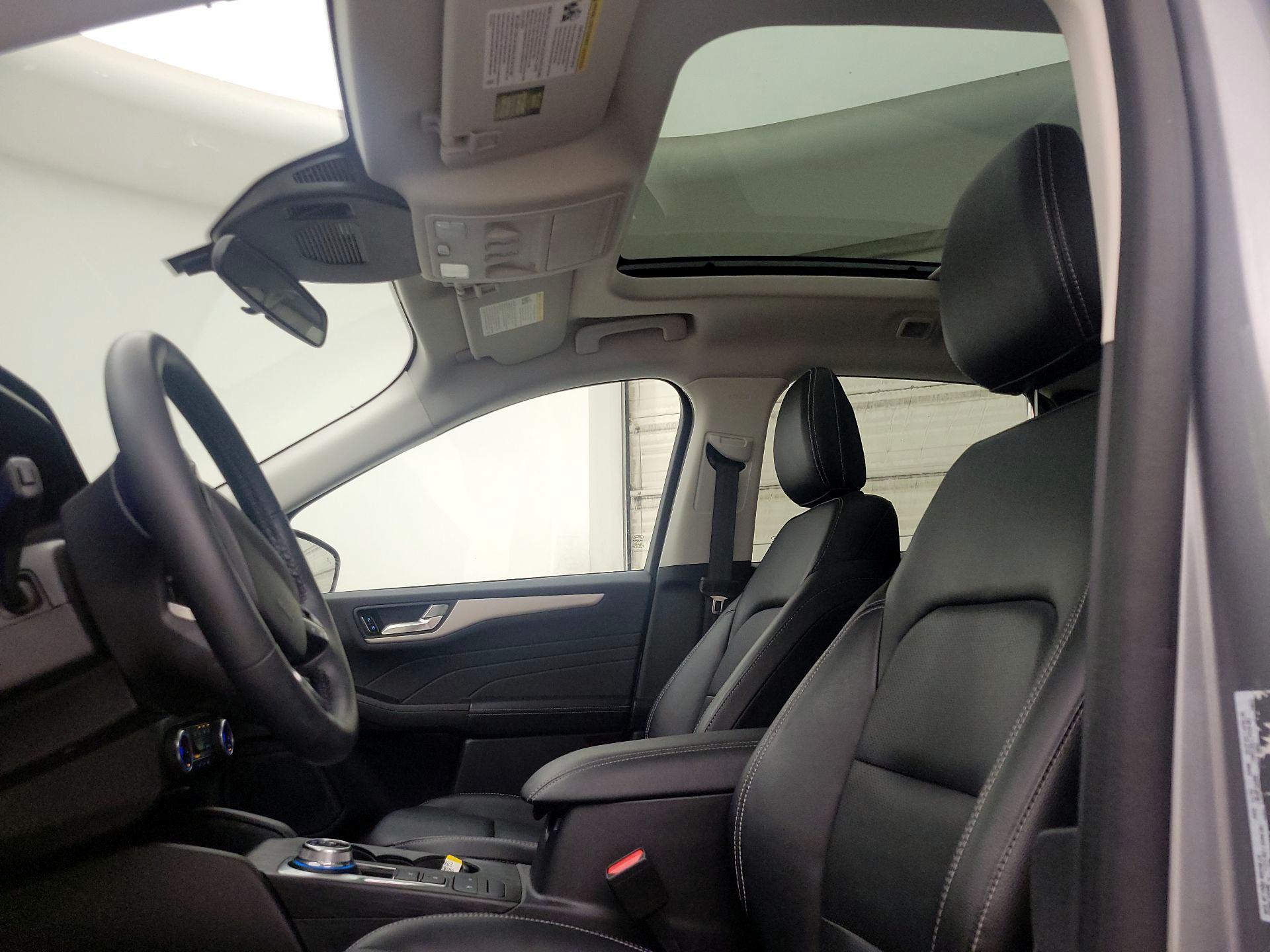 Thumbnail: 2022 Ford Escape - 20