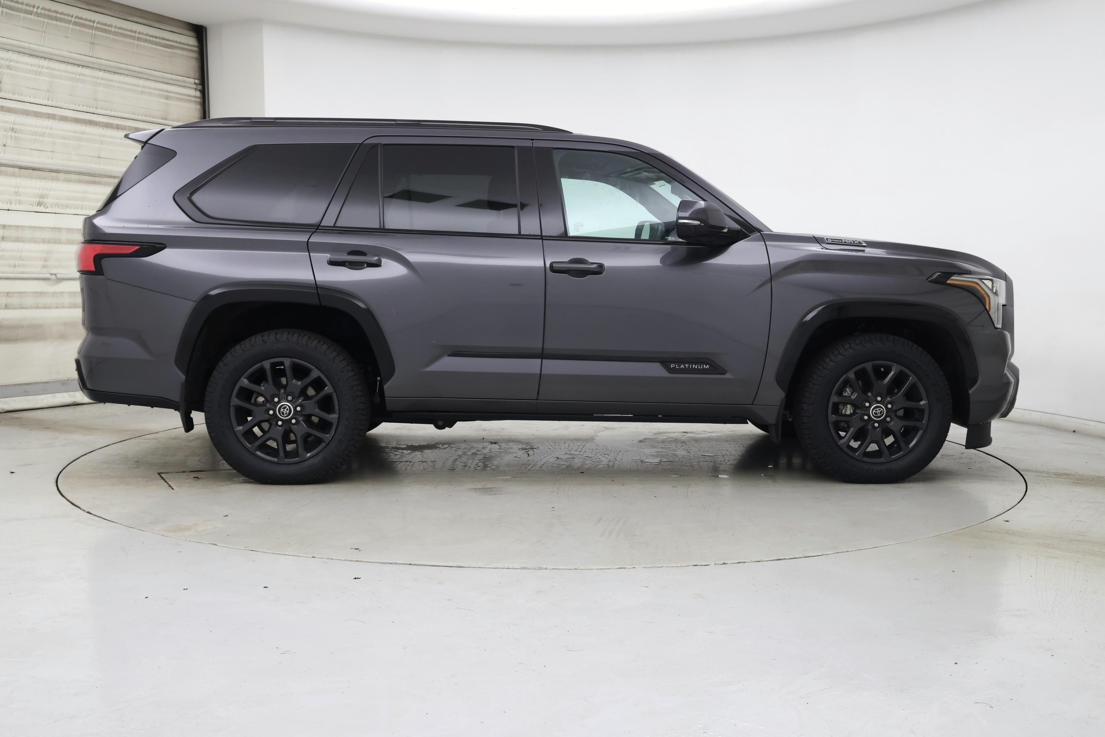 Thumbnail: 2023 Toyota Sequoia - 7