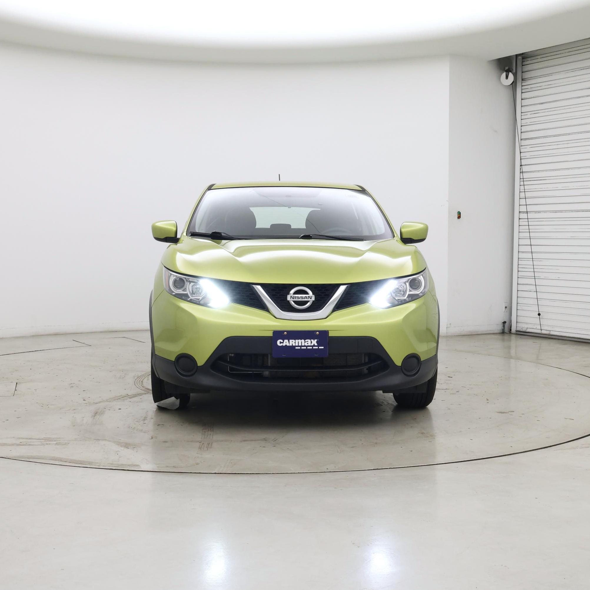 Thumbnail: 2017 Nissan Rogue Sport - 5