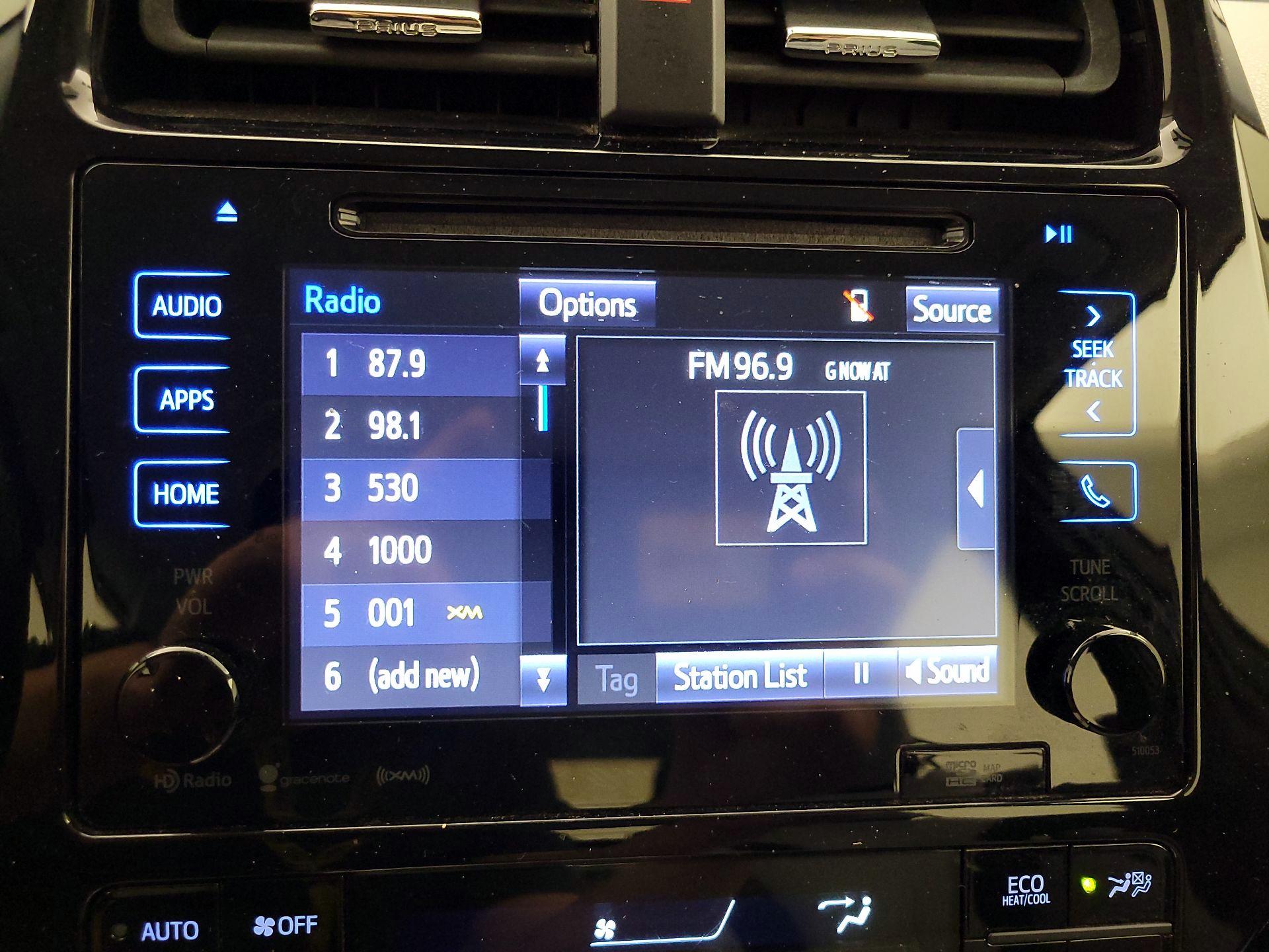 Thumbnail: 2016 Toyota Prius - 15