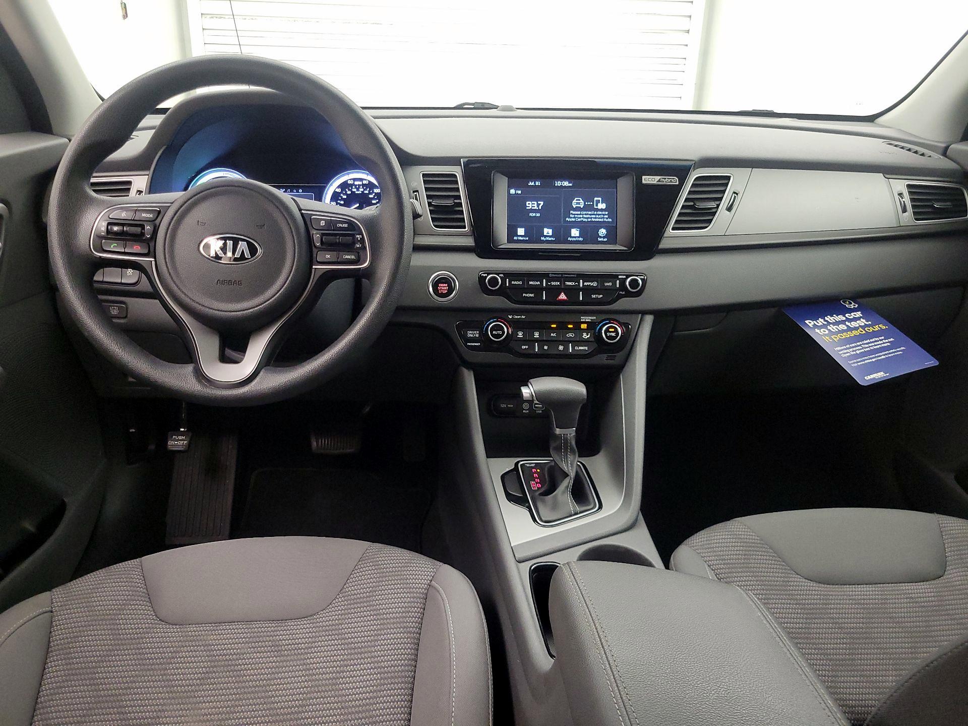 Thumbnail: 2017 Kia Niro - 9