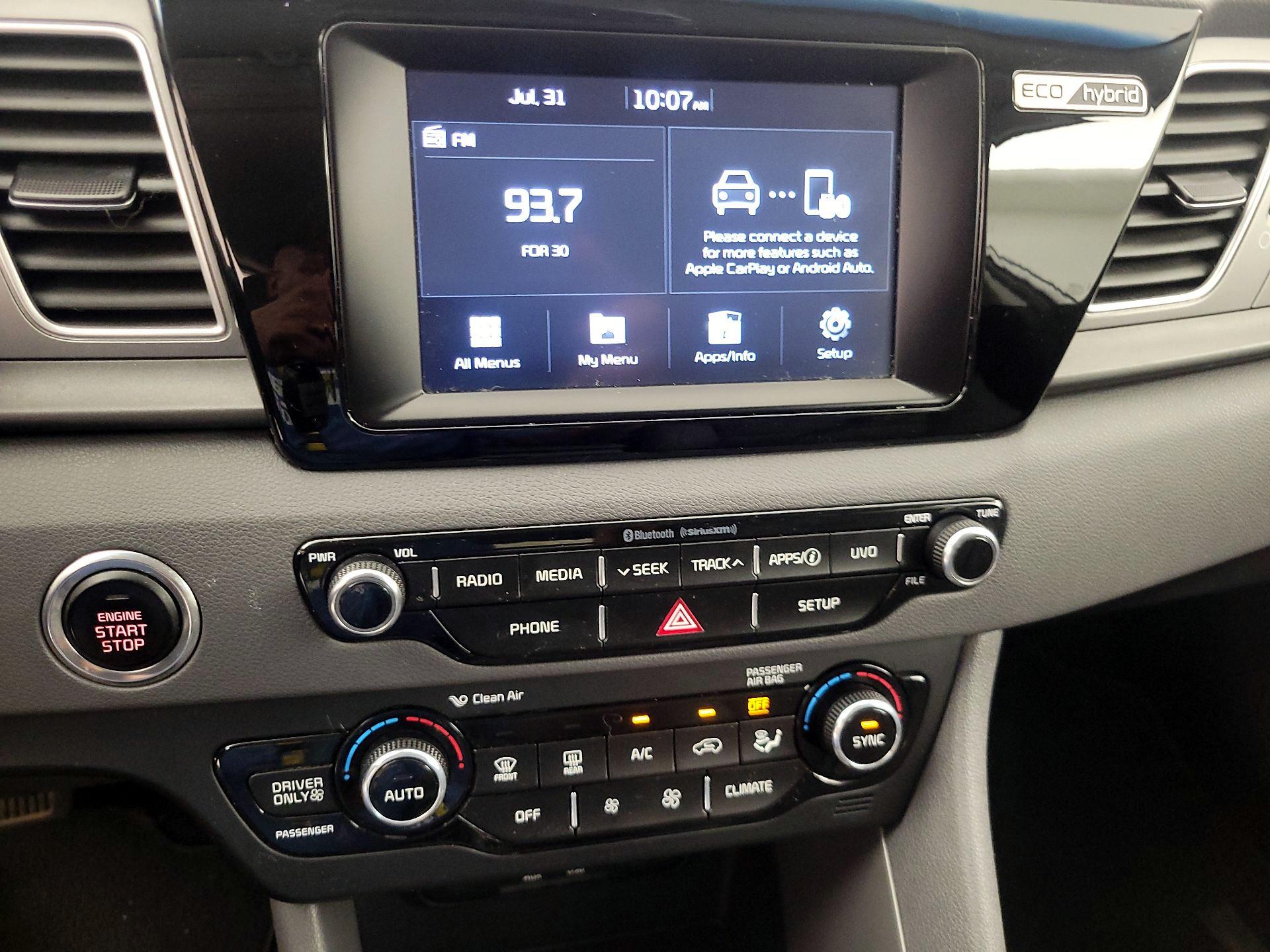 Thumbnail: 2017 Kia Niro - 15